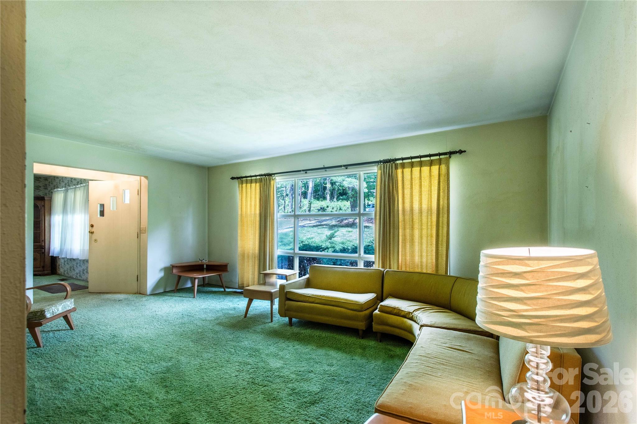 3004 Kanuga Road — Hendersonville