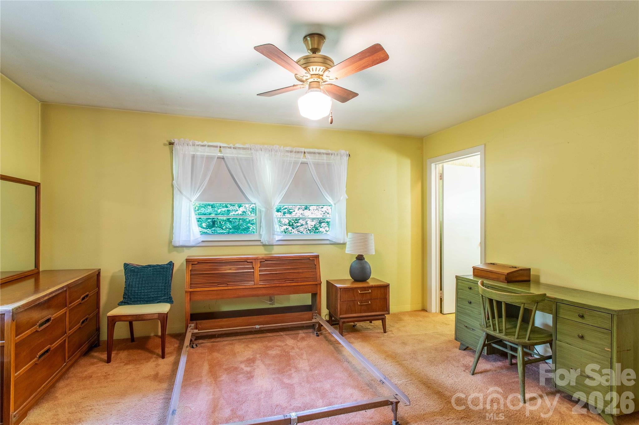 3004 Kanuga Road — Hendersonville