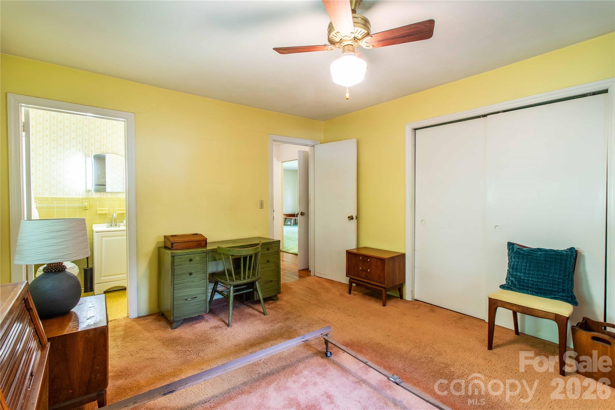 3004 Kanuga Road — Hendersonville