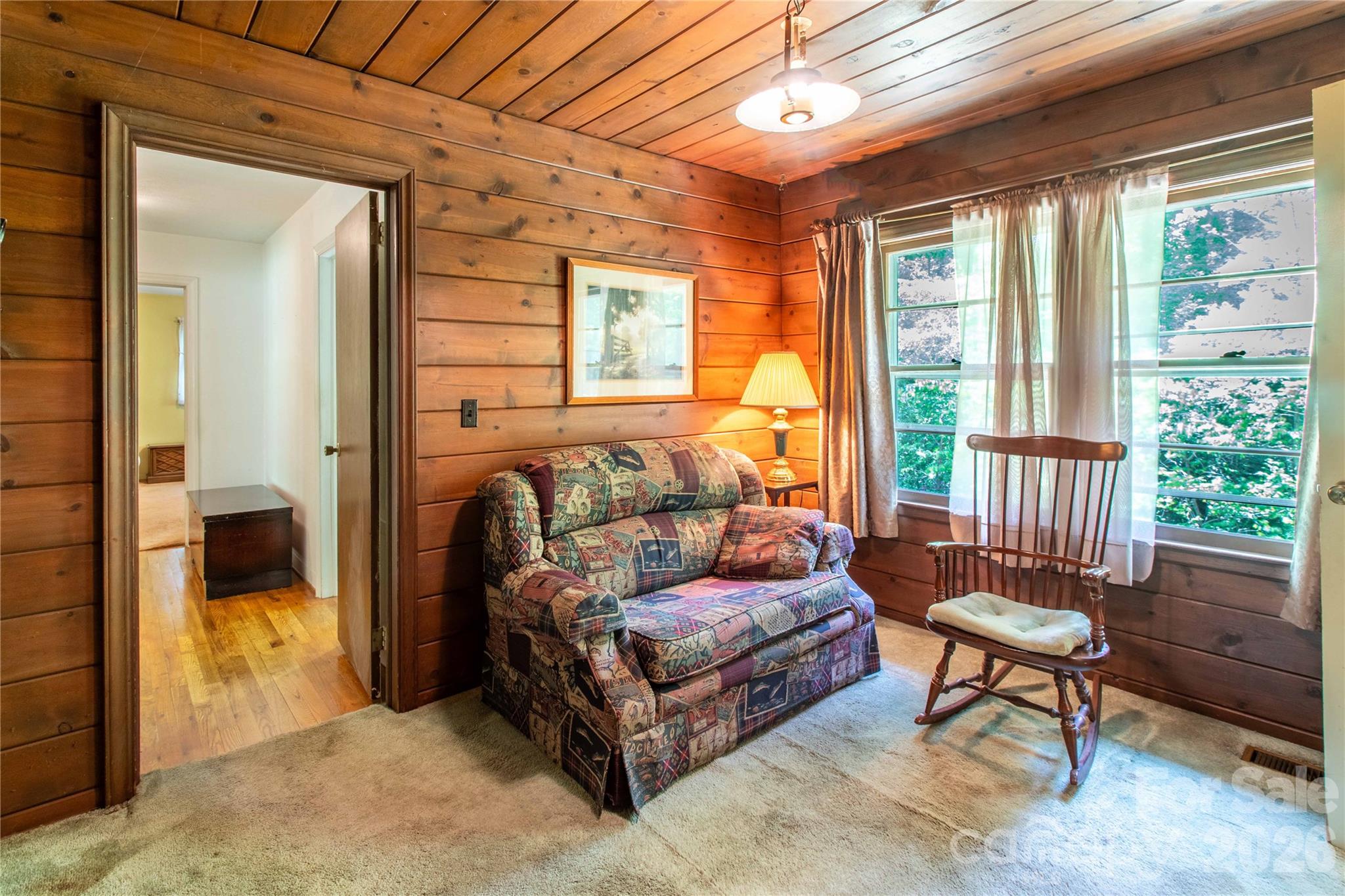 3004 Kanuga Road — Hendersonville