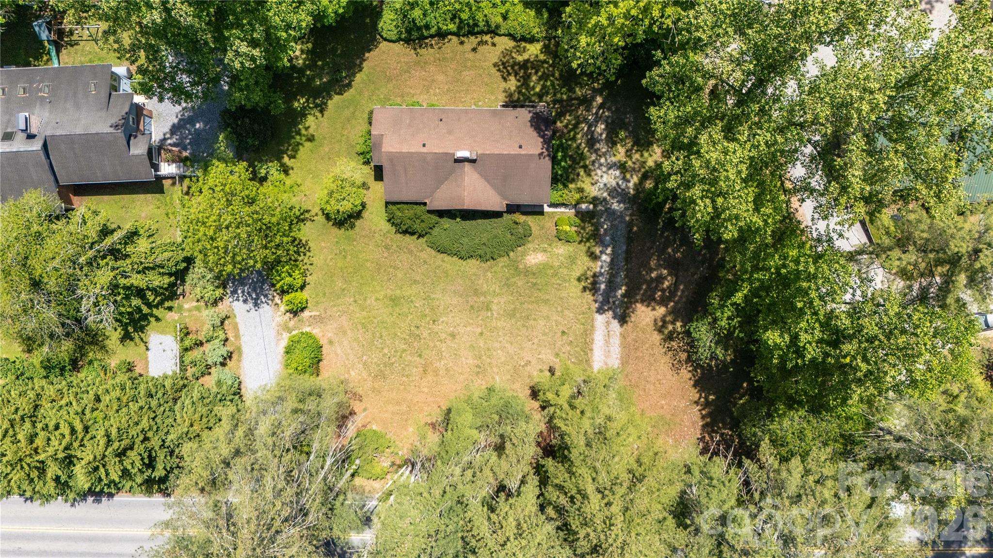 3004 Kanuga Road — Hendersonville