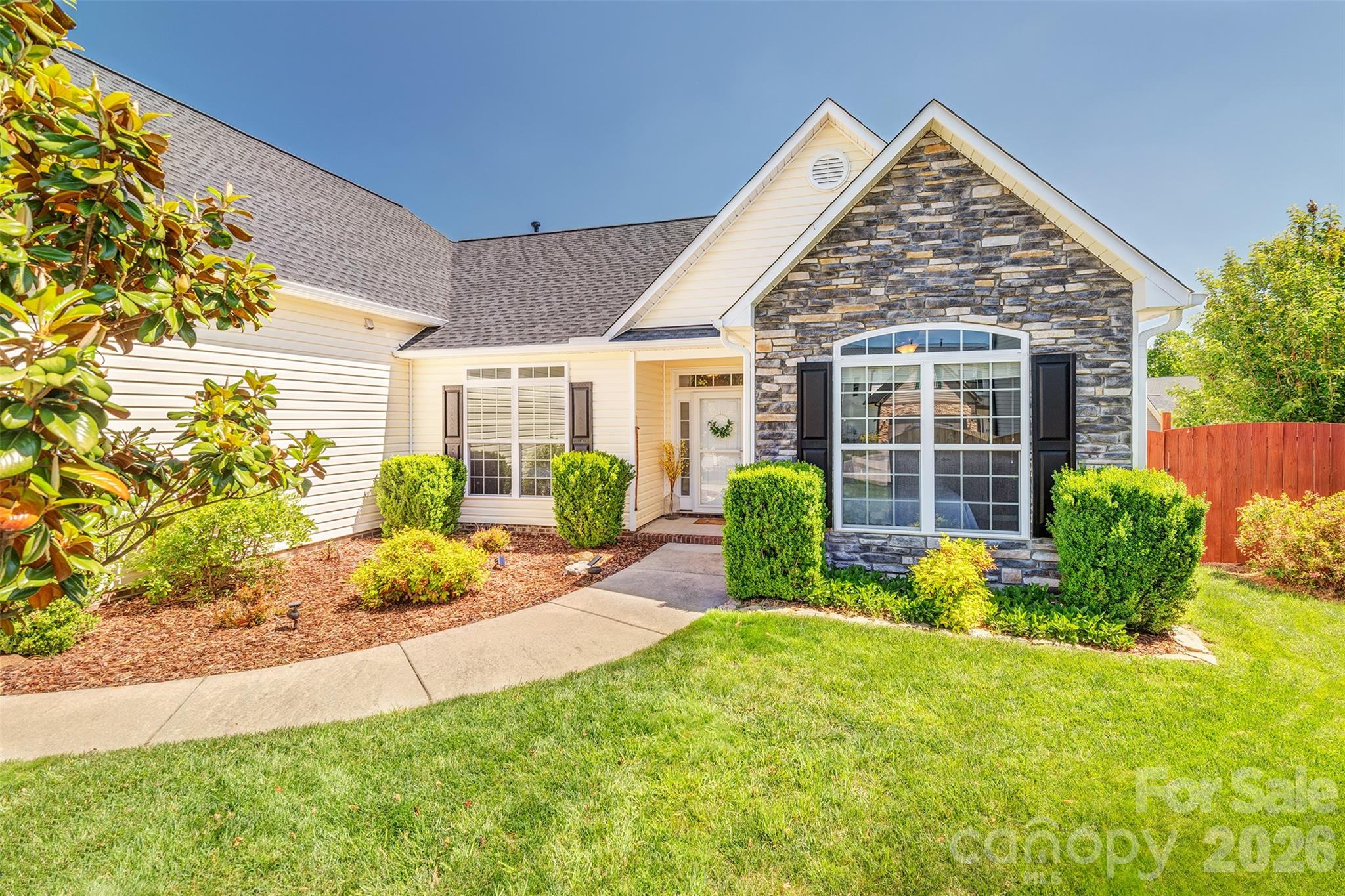 7 Breyerton Court — Asheville