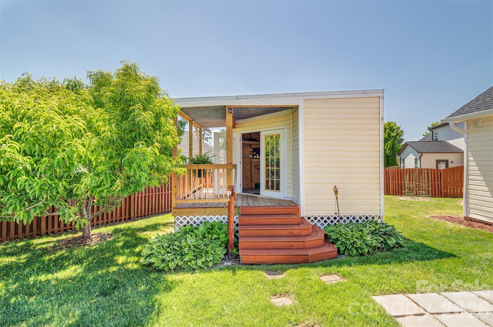 7 Breyerton Court — Asheville