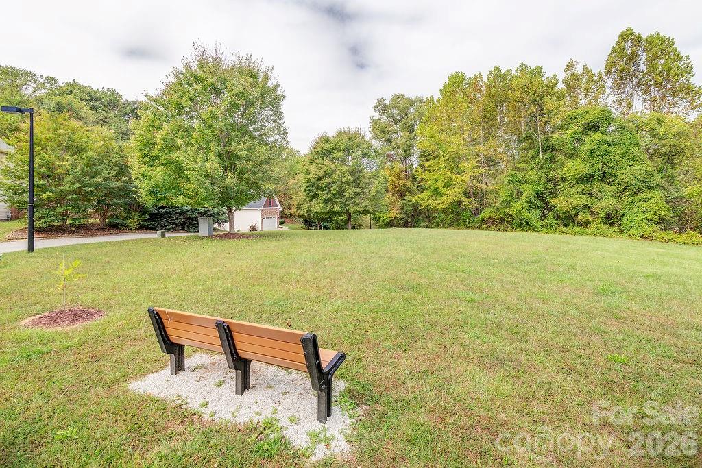 7 Breyerton Court — Asheville