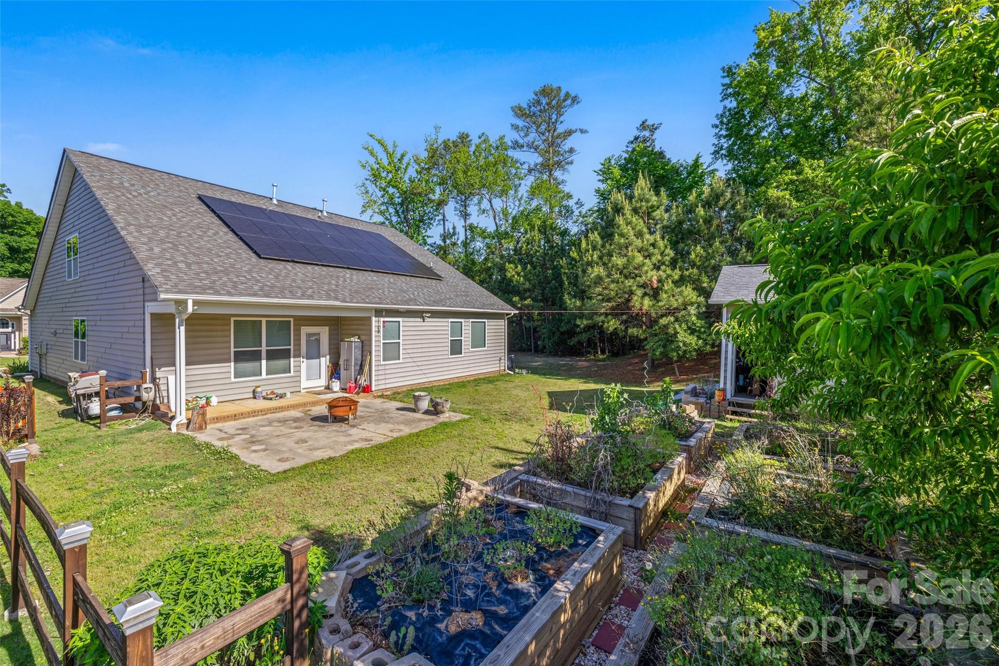 578 Daventry Court — Clover
