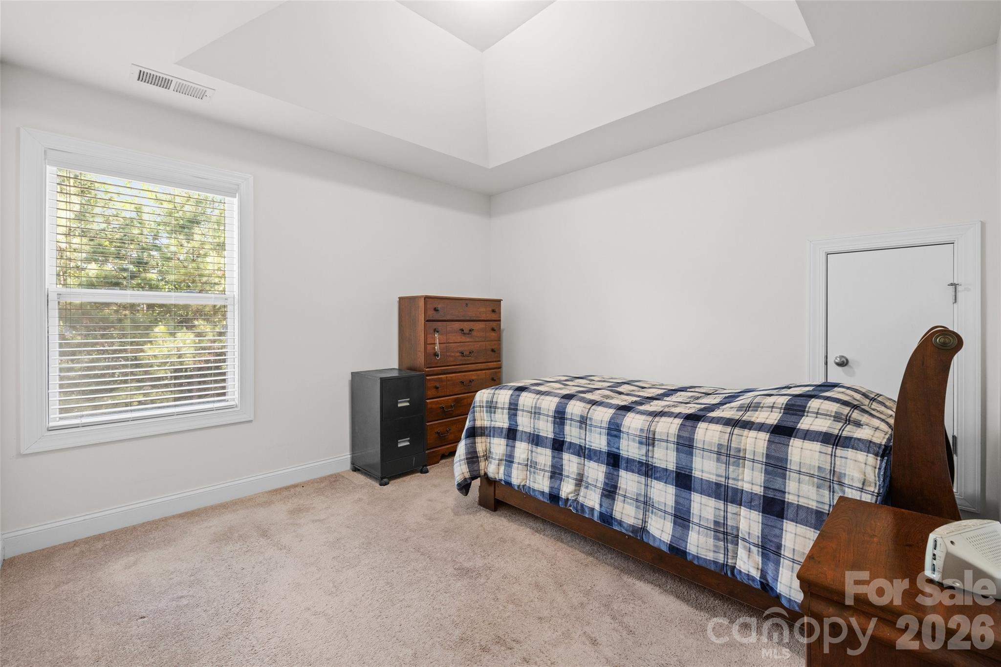578 Daventry Court — Clover