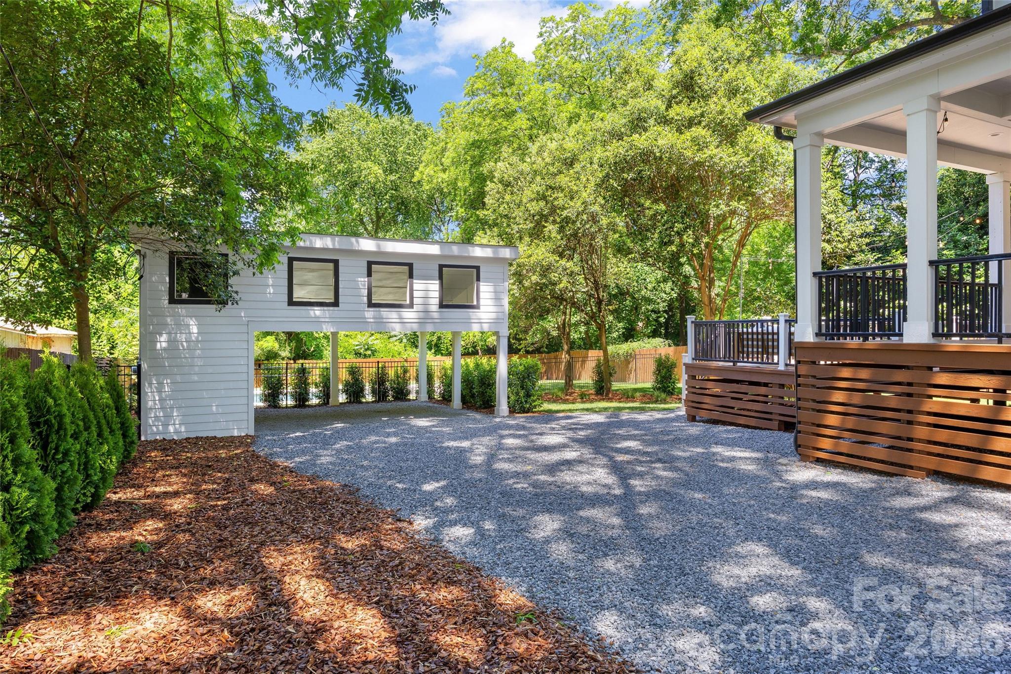 2131 Eaton Road — Charlotte