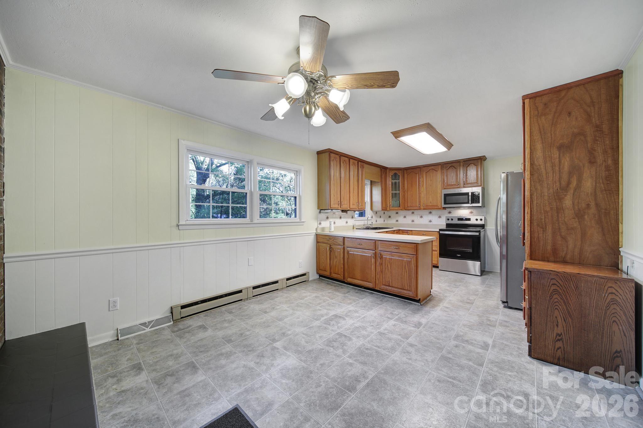 3987 Taxahaw Road — Lancaster