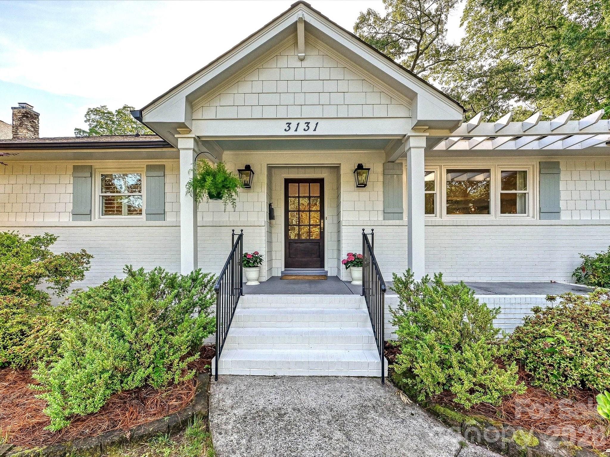 3131 Pinehurst Place — Charlotte