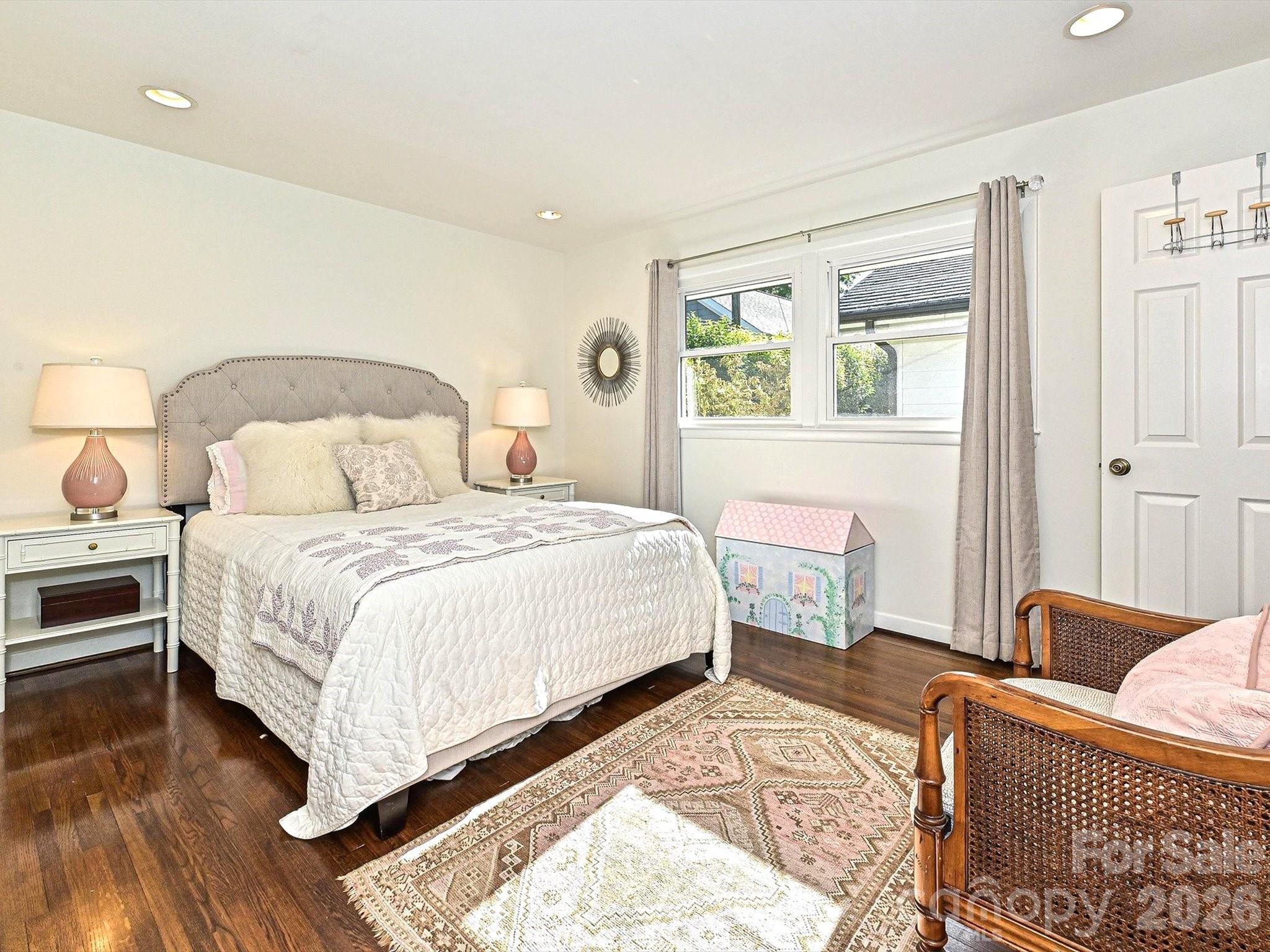3131 Pinehurst Place — Charlotte