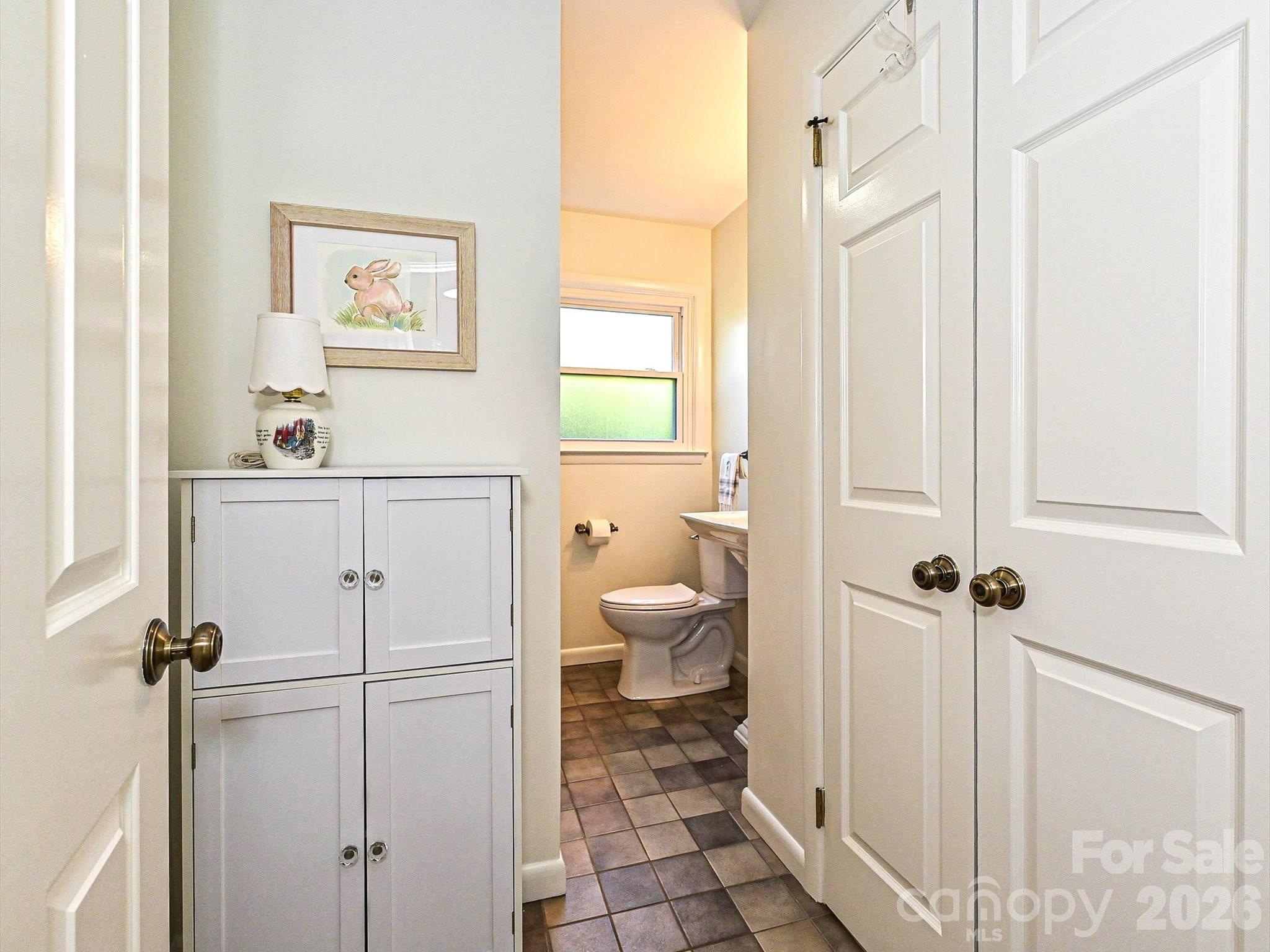 3131 Pinehurst Place — Charlotte