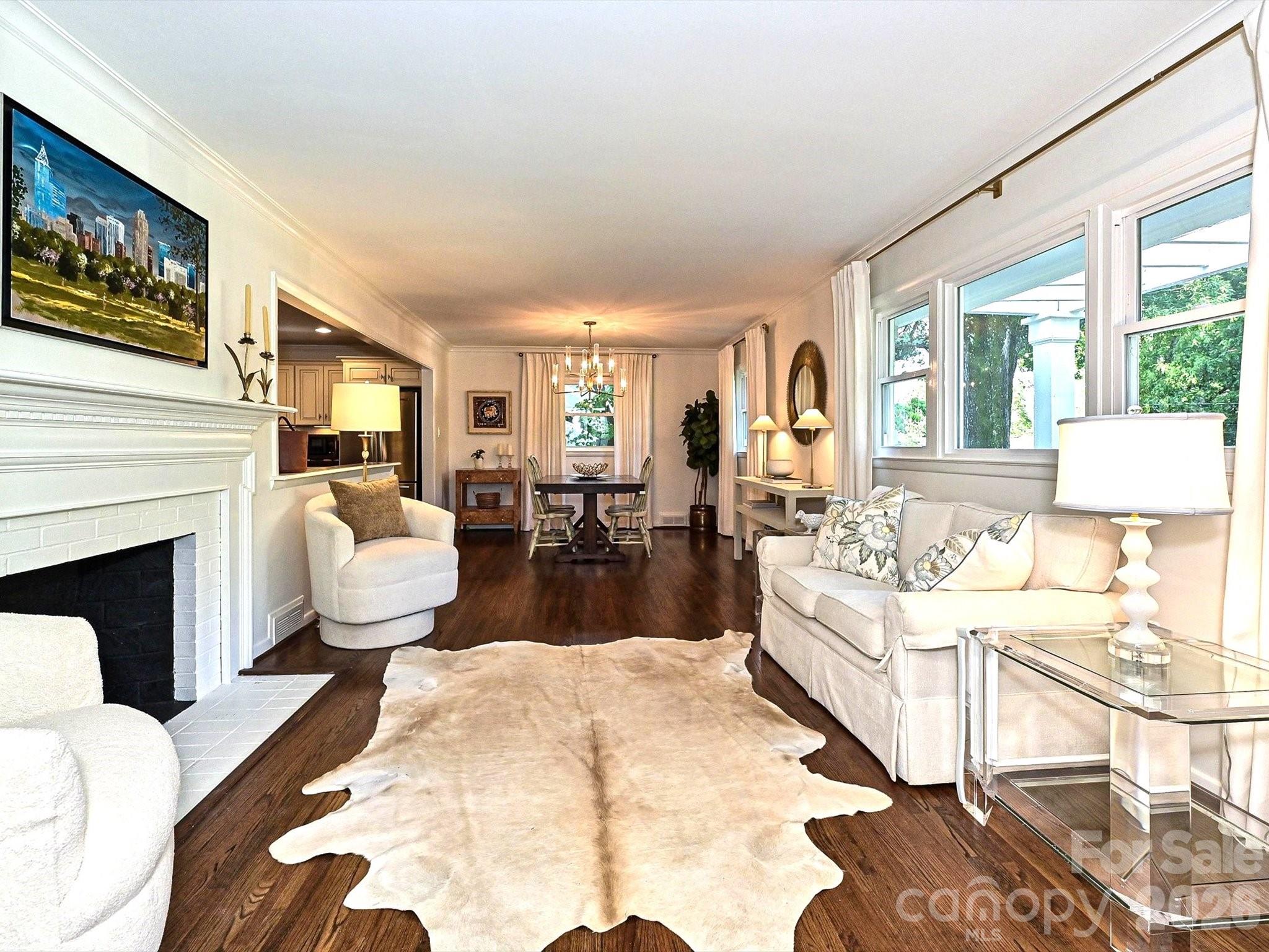 3131 Pinehurst Place — Charlotte