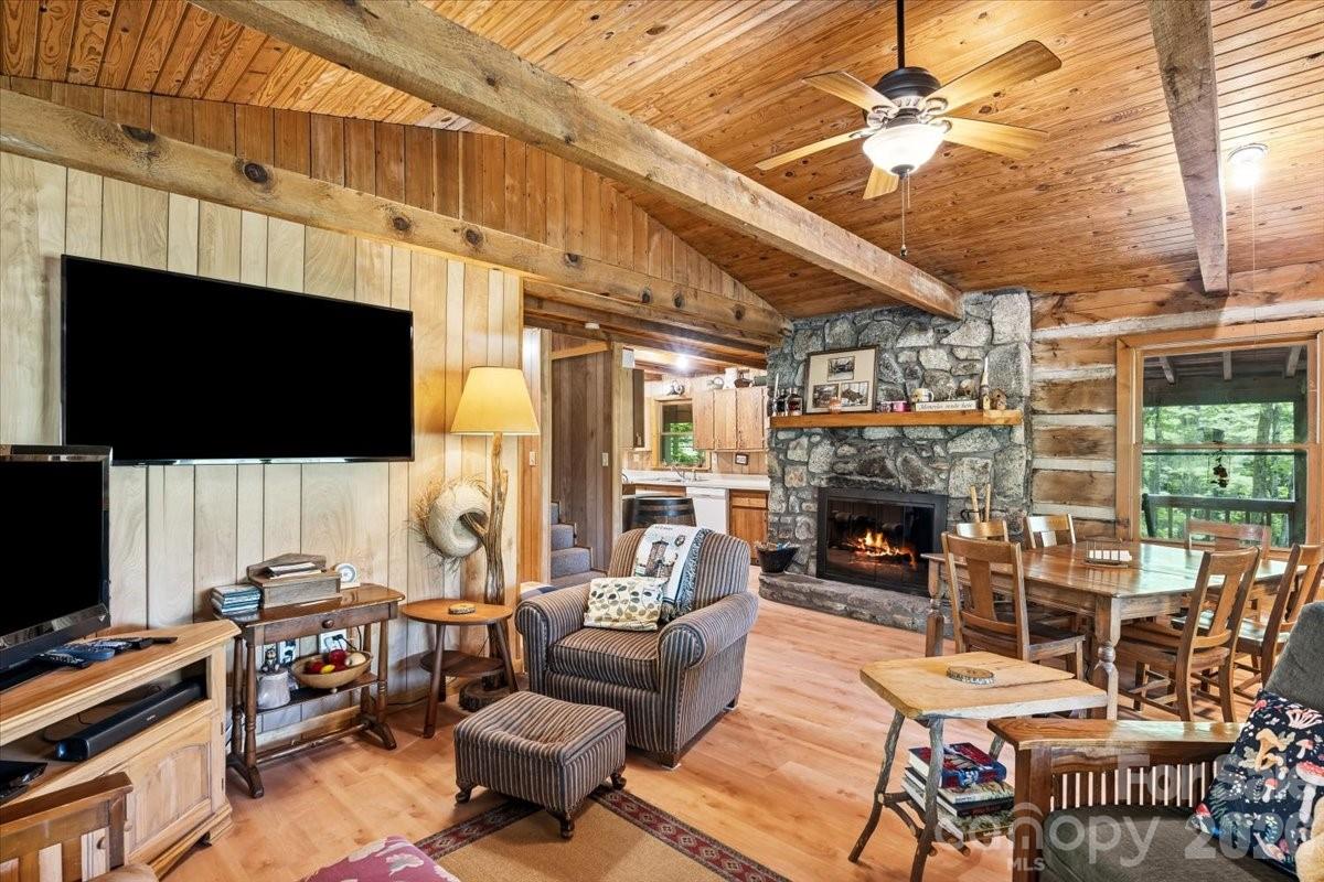 524 McDaris Loop Drive #179/180 — Mars Hill