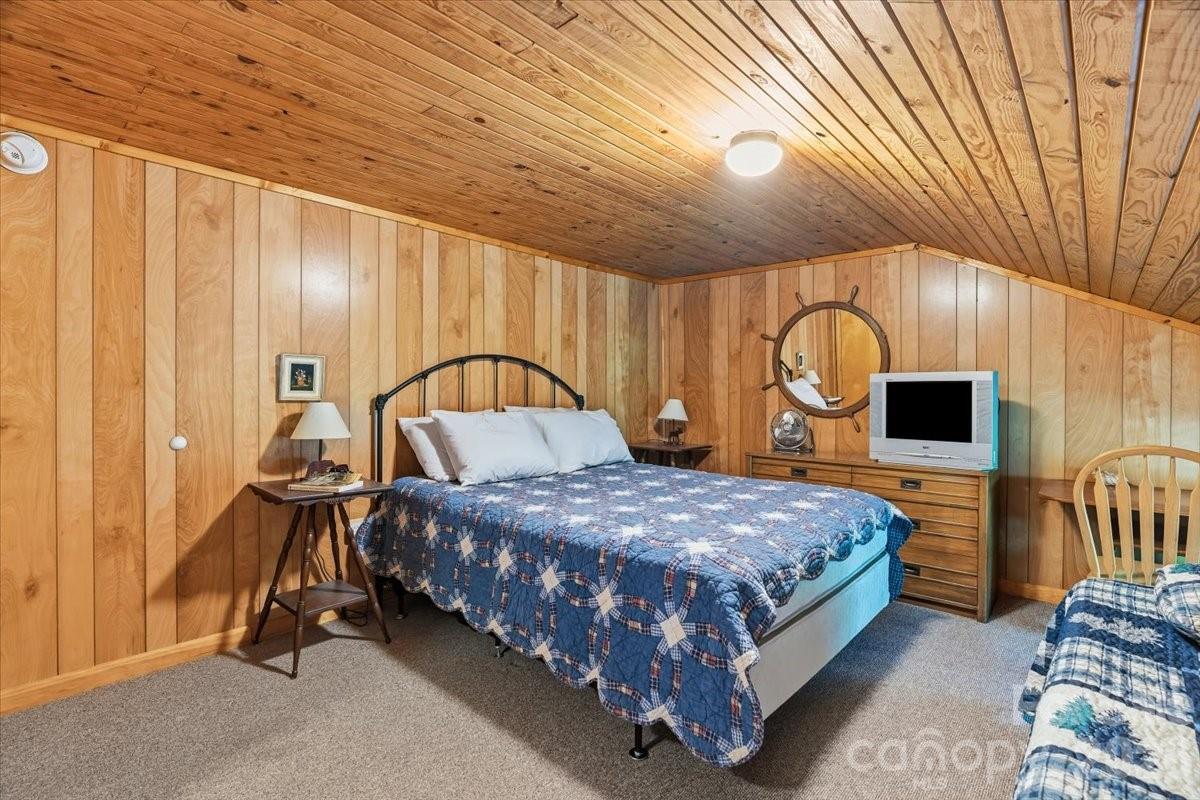 524 McDaris Loop Drive #179/180 — Mars Hill