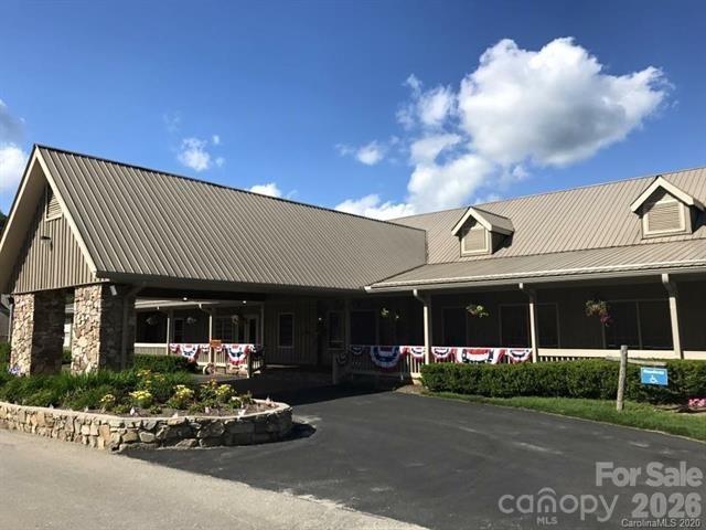 524 McDaris Loop Drive #179/180 — Mars Hill
