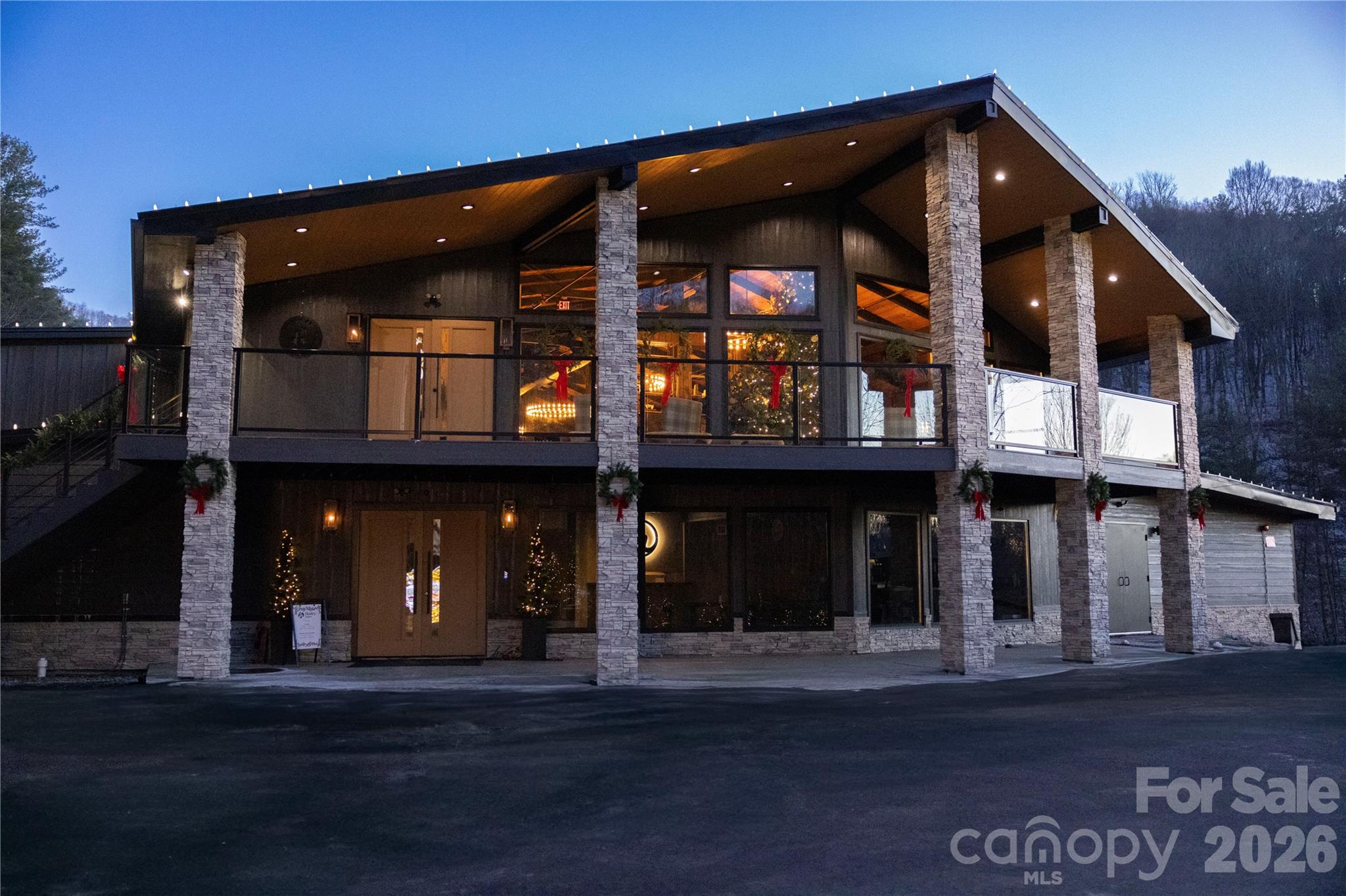 524 McDaris Loop Drive #179/180 — Mars Hill