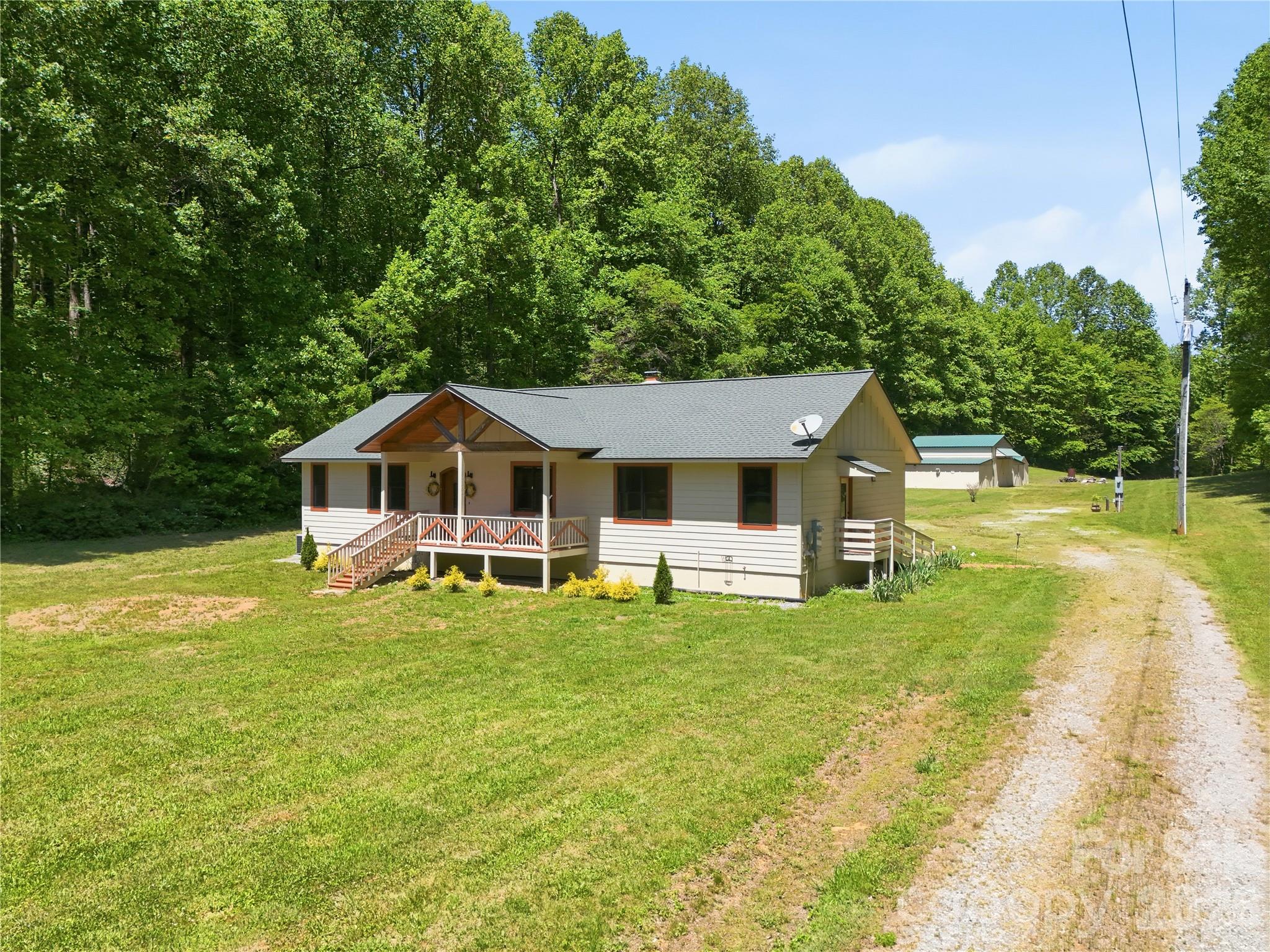 3540 Fork Creek Road — Saluda