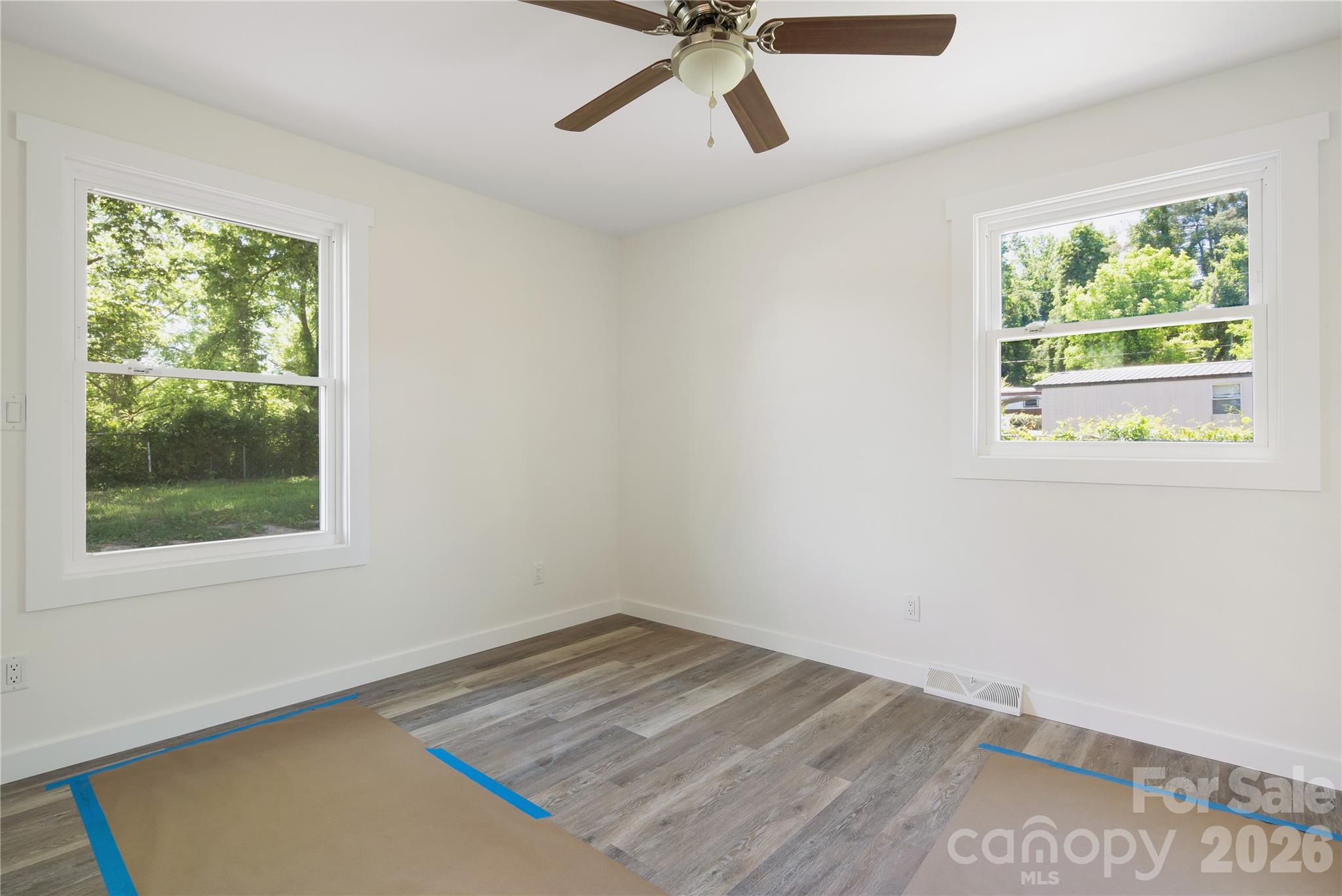 287 Duncan Road — Flat Rock