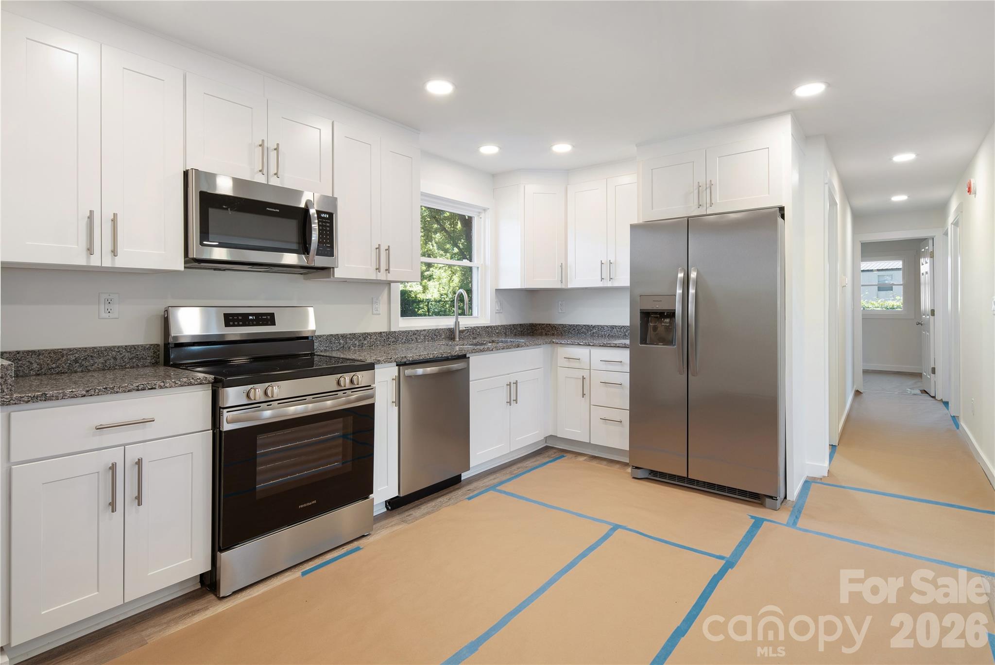287 Duncan Road — Flat Rock