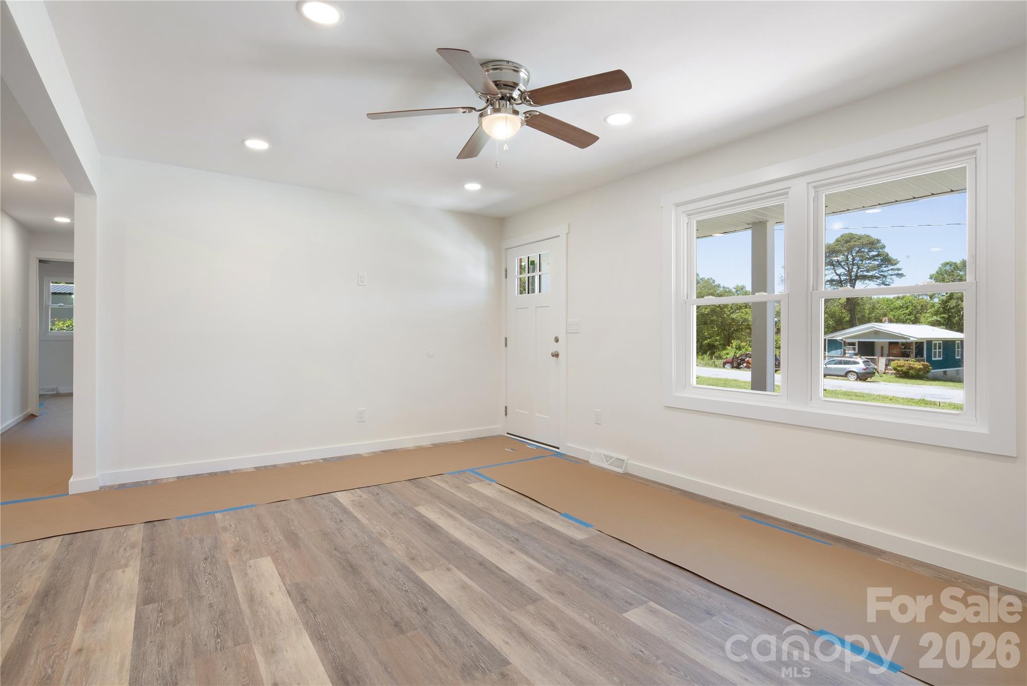 287 Duncan Road — Flat Rock