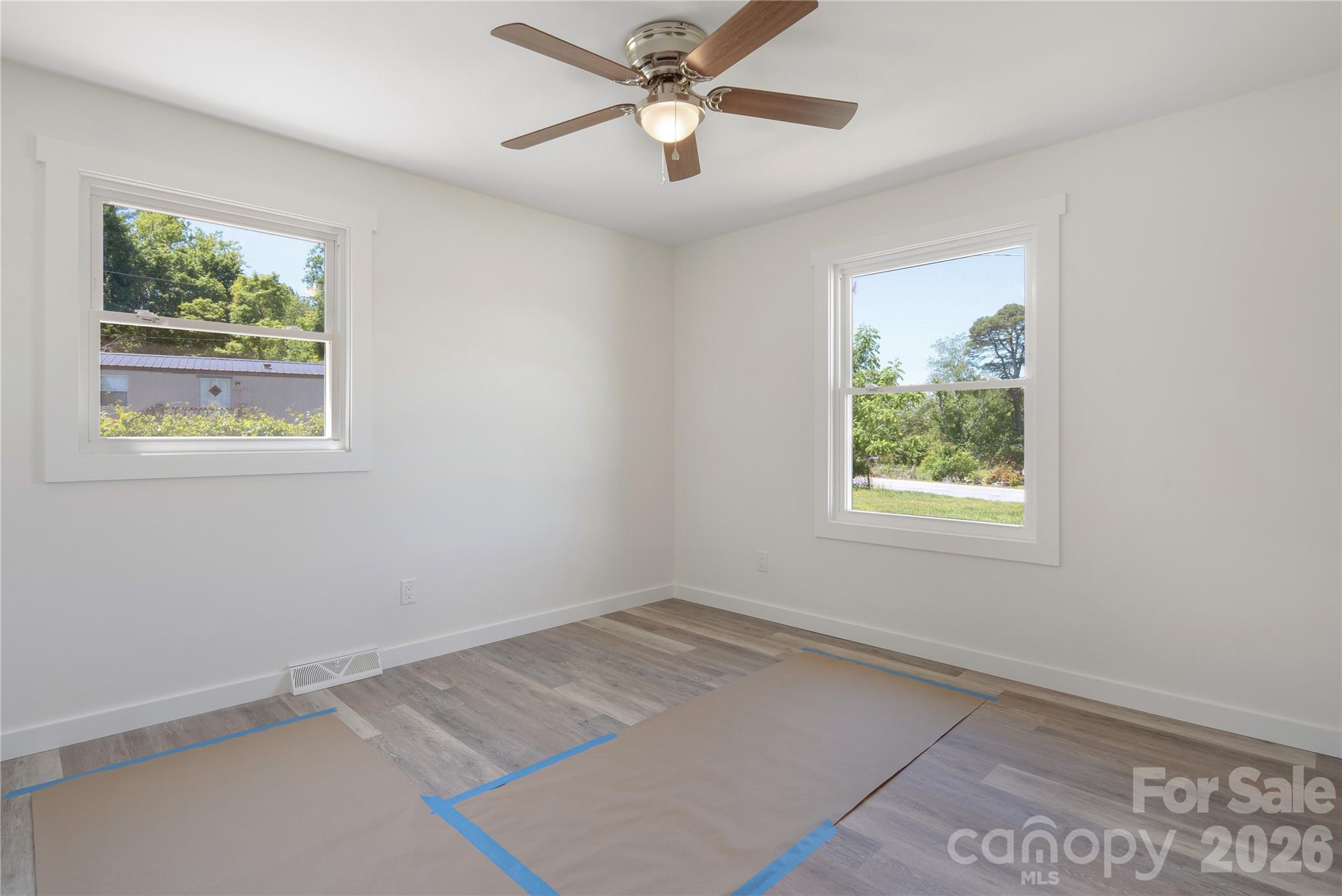 287 Duncan Road — Flat Rock