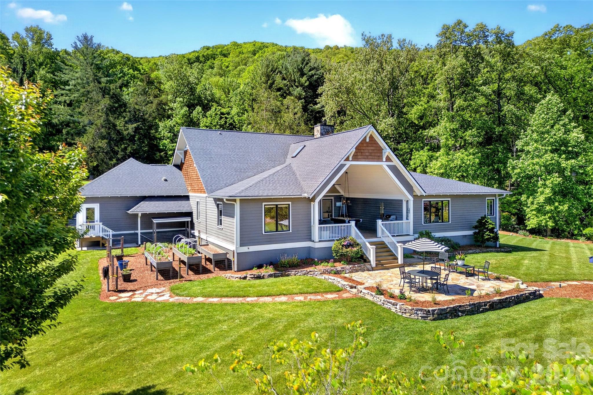 120 Old Lakey Gap Road — Black Mountain