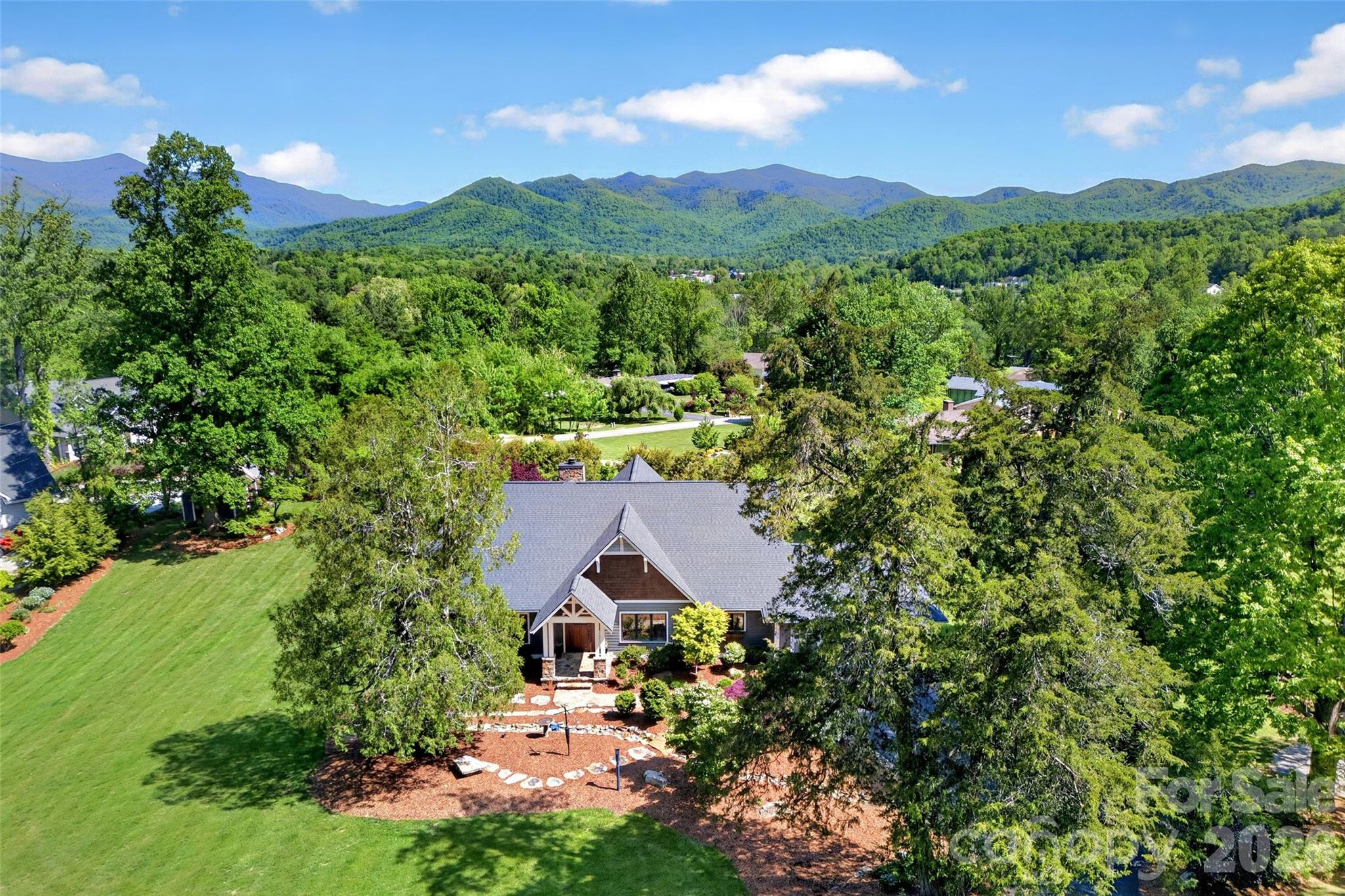 120 Old Lakey Gap Road — Black Mountain