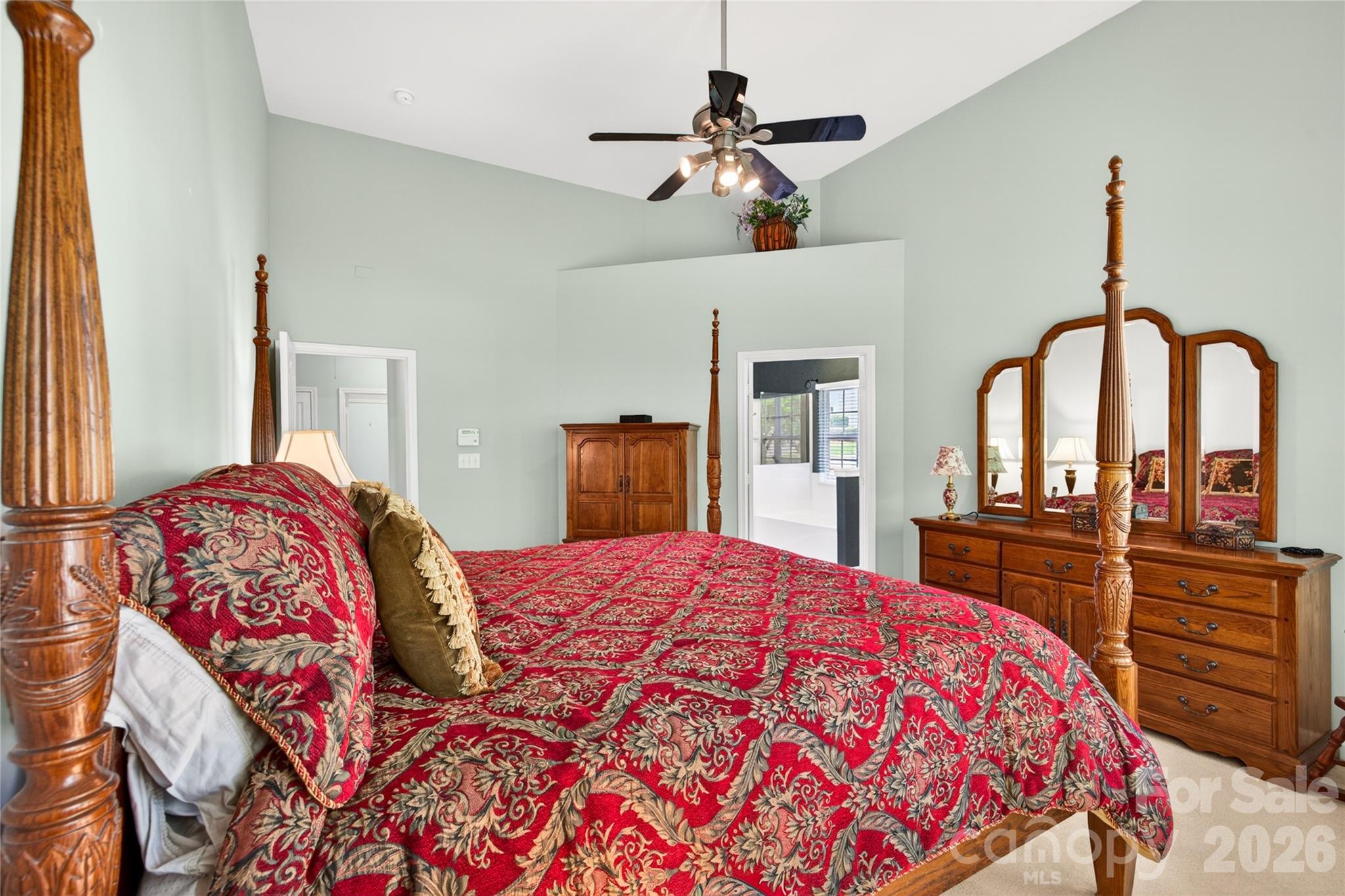 1918 Weighmont Court — Charlotte