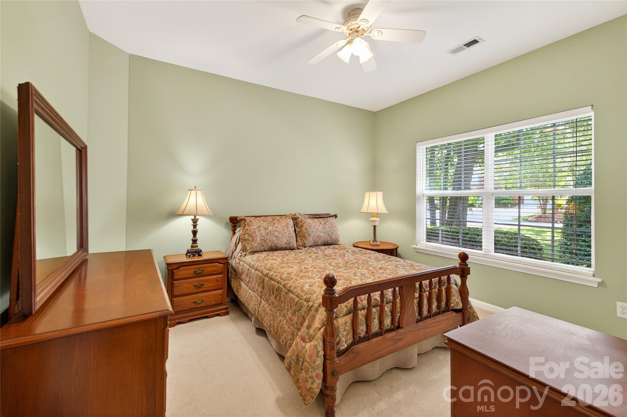 1918 Weighmont Court — Charlotte