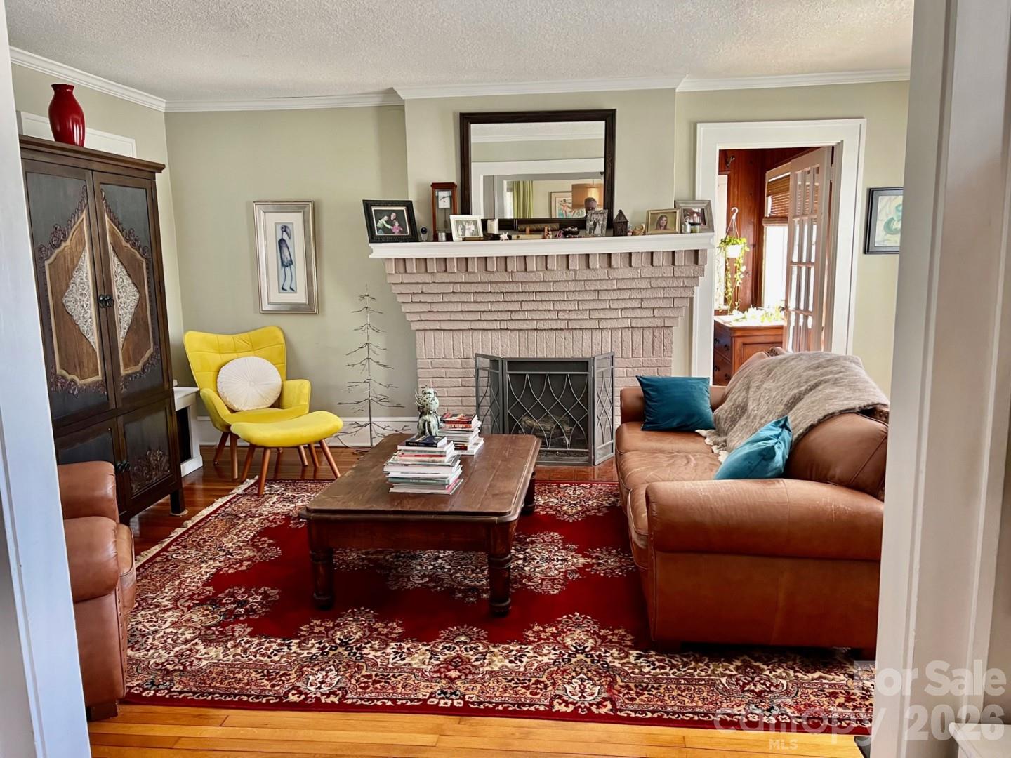 8 Colonial Place — Asheville