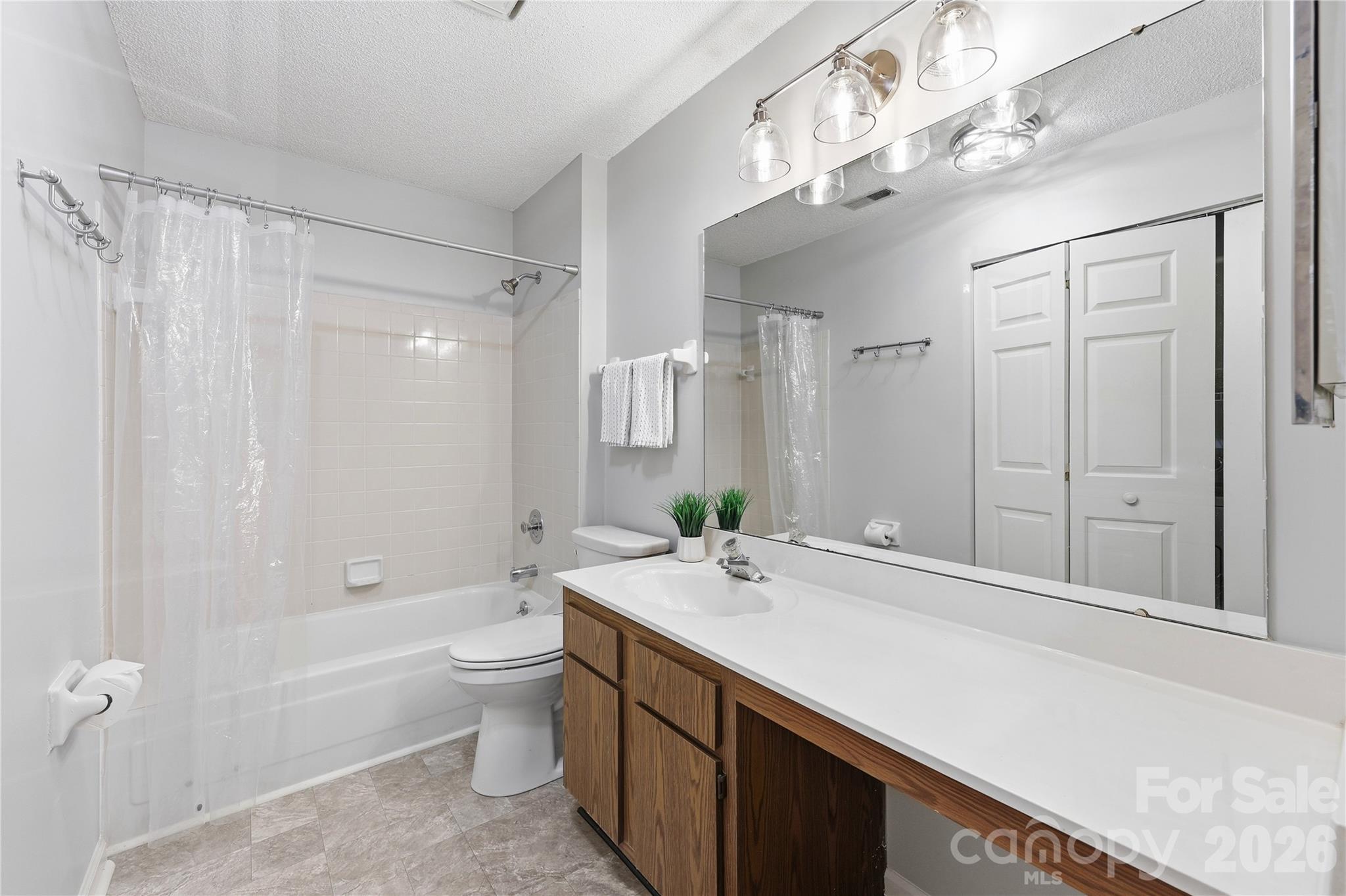 10716 Derry Drive — Charlotte