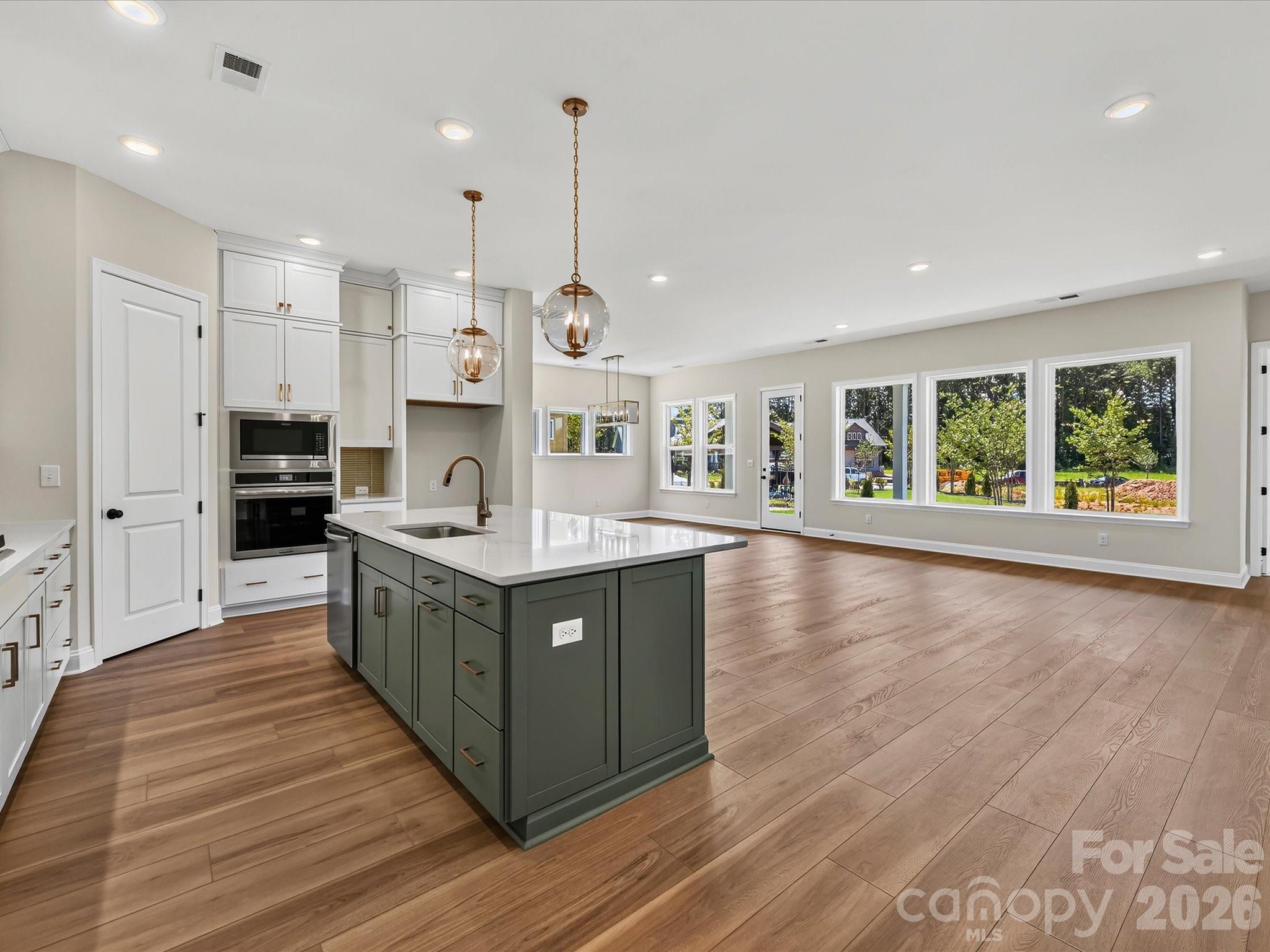 552 Cape Cod Way — Rock Hill