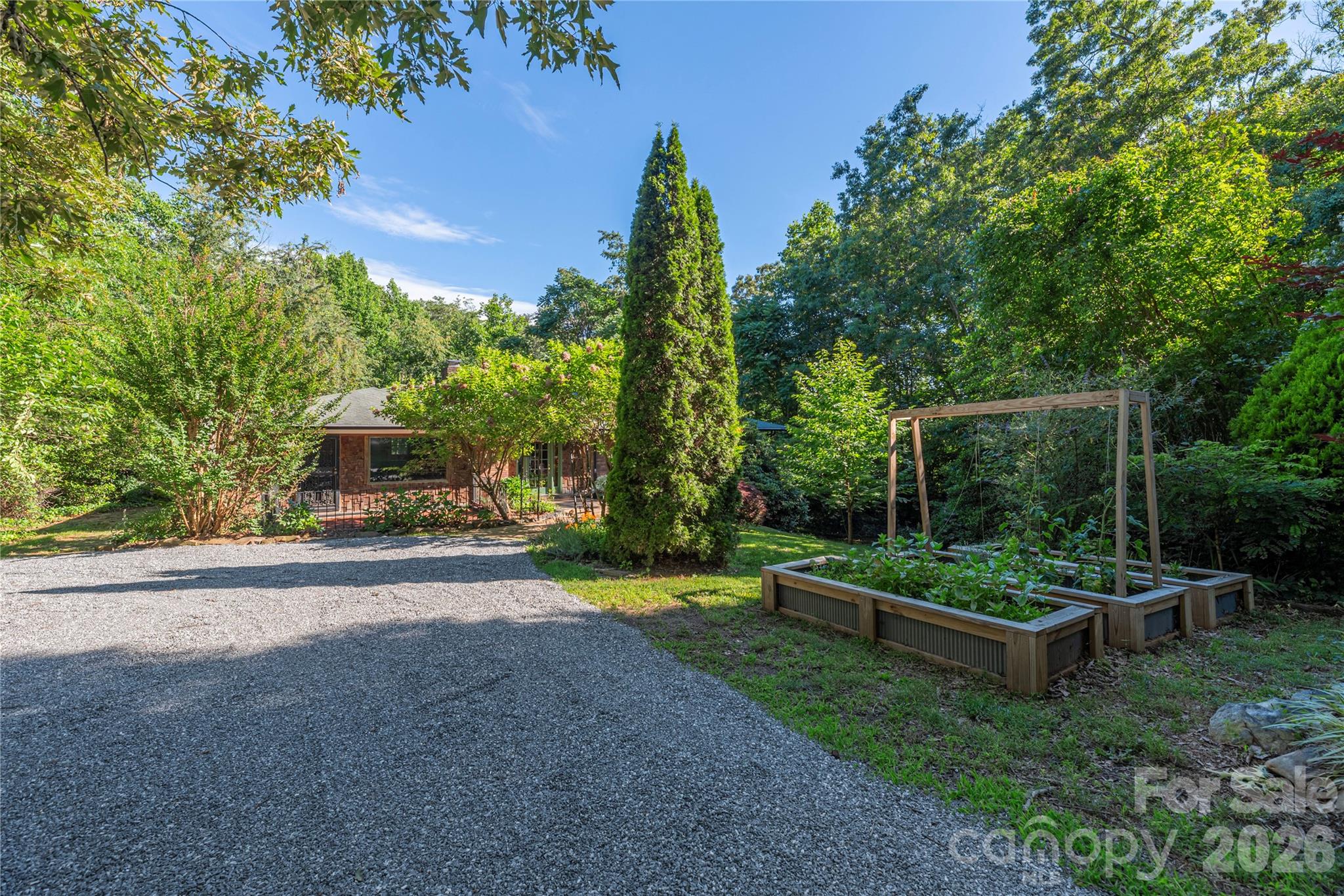 35 McKinney Road — Asheville