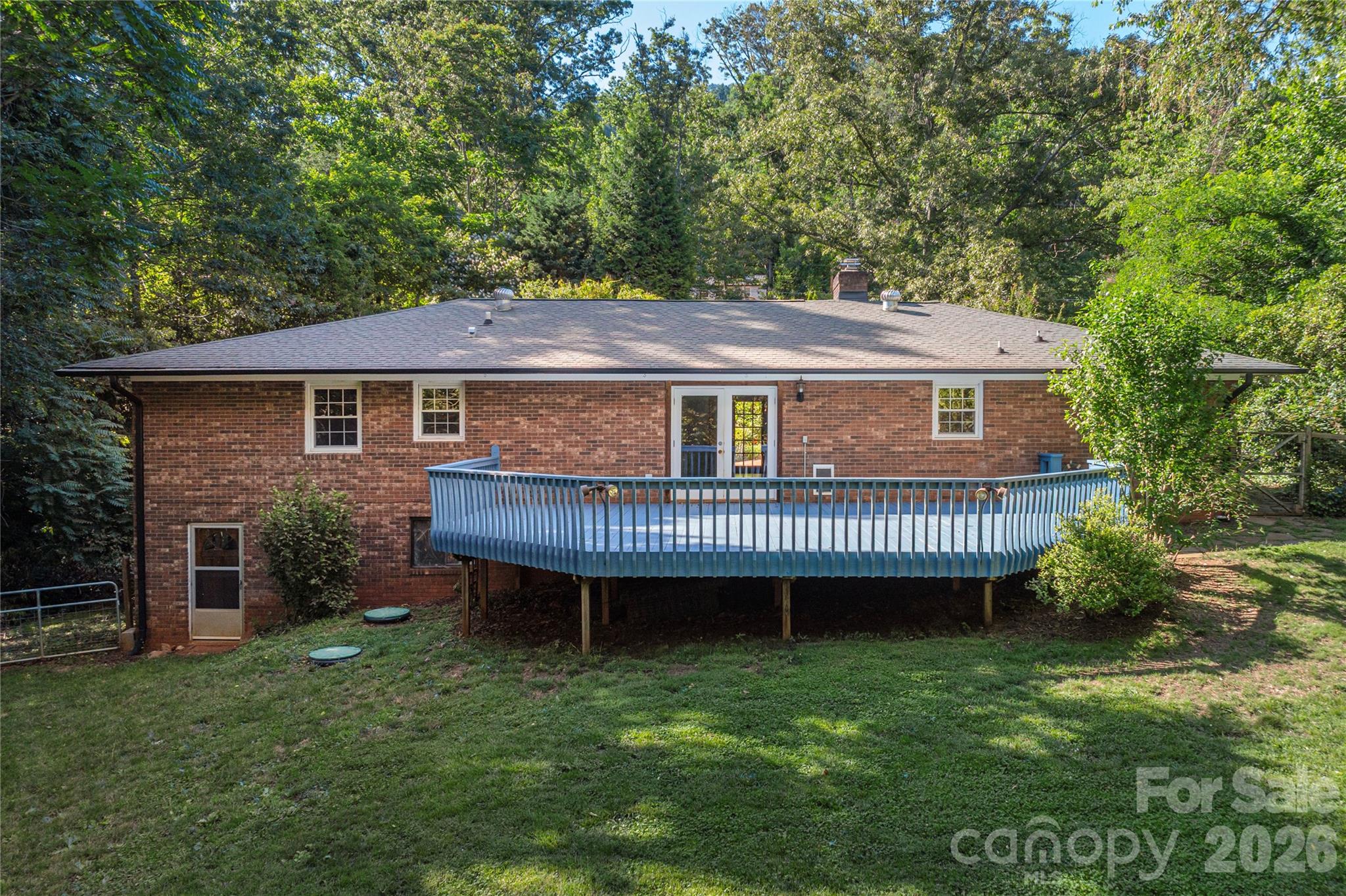 35 McKinney Road — Asheville