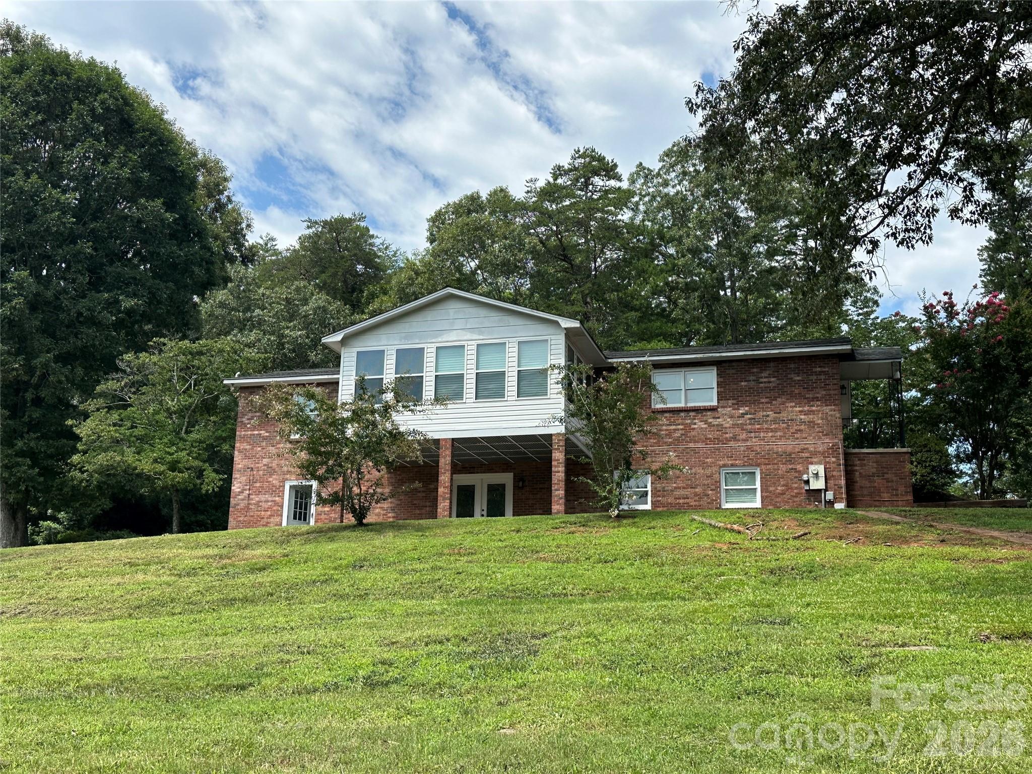 5212 Walter Starnes Place — Granite Falls