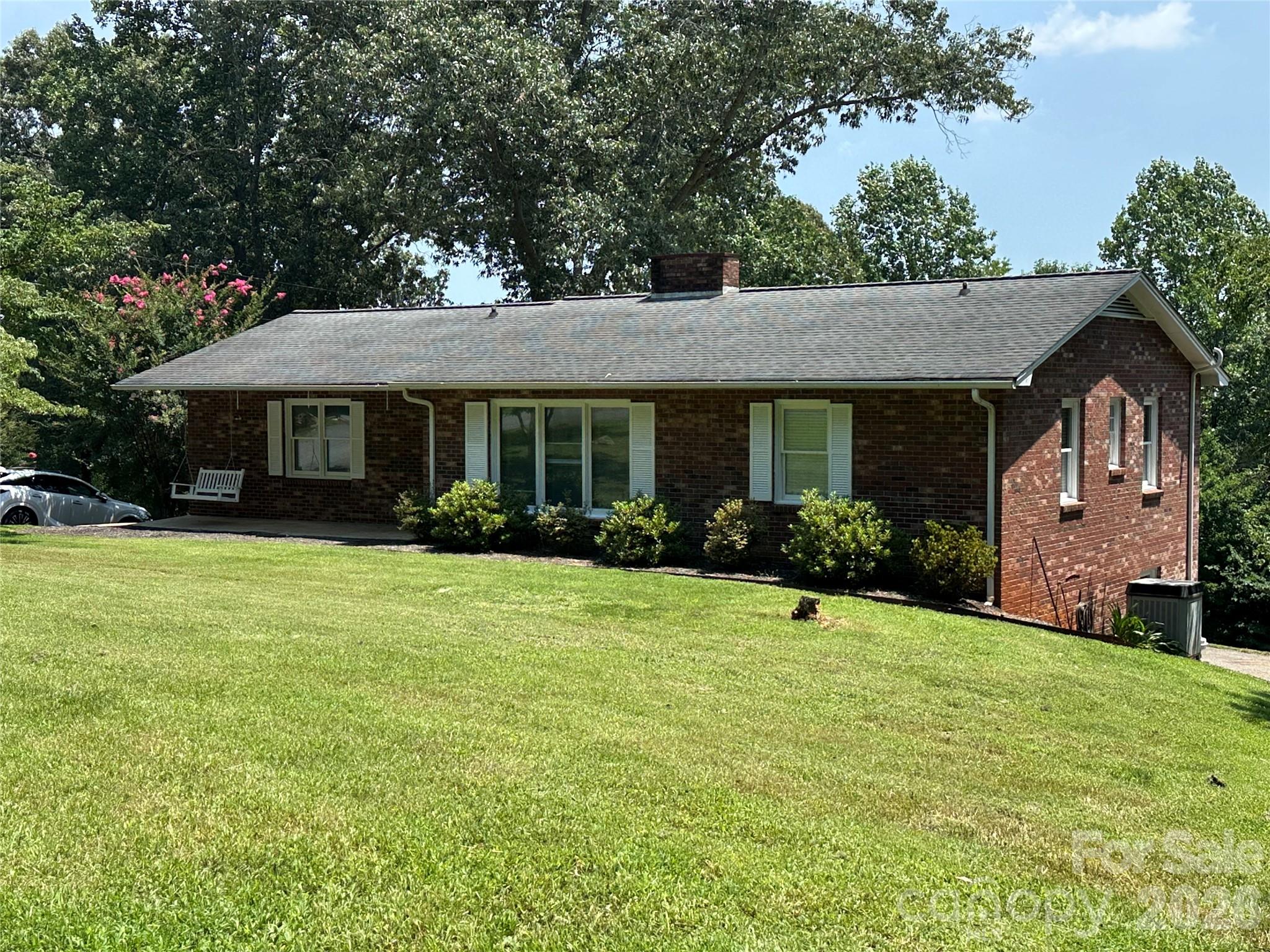 5212 Walter Starnes Place — Granite Falls