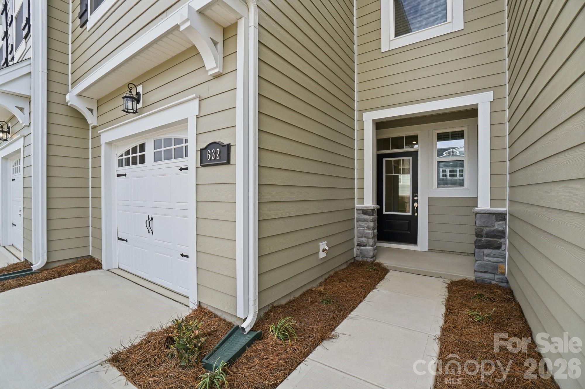 632 Cassidy Court — Clover