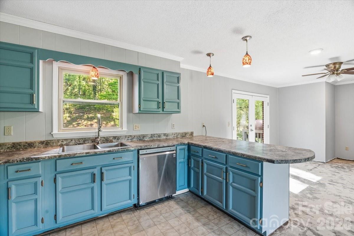 14 Jack Sullins Road — Spruce Pine