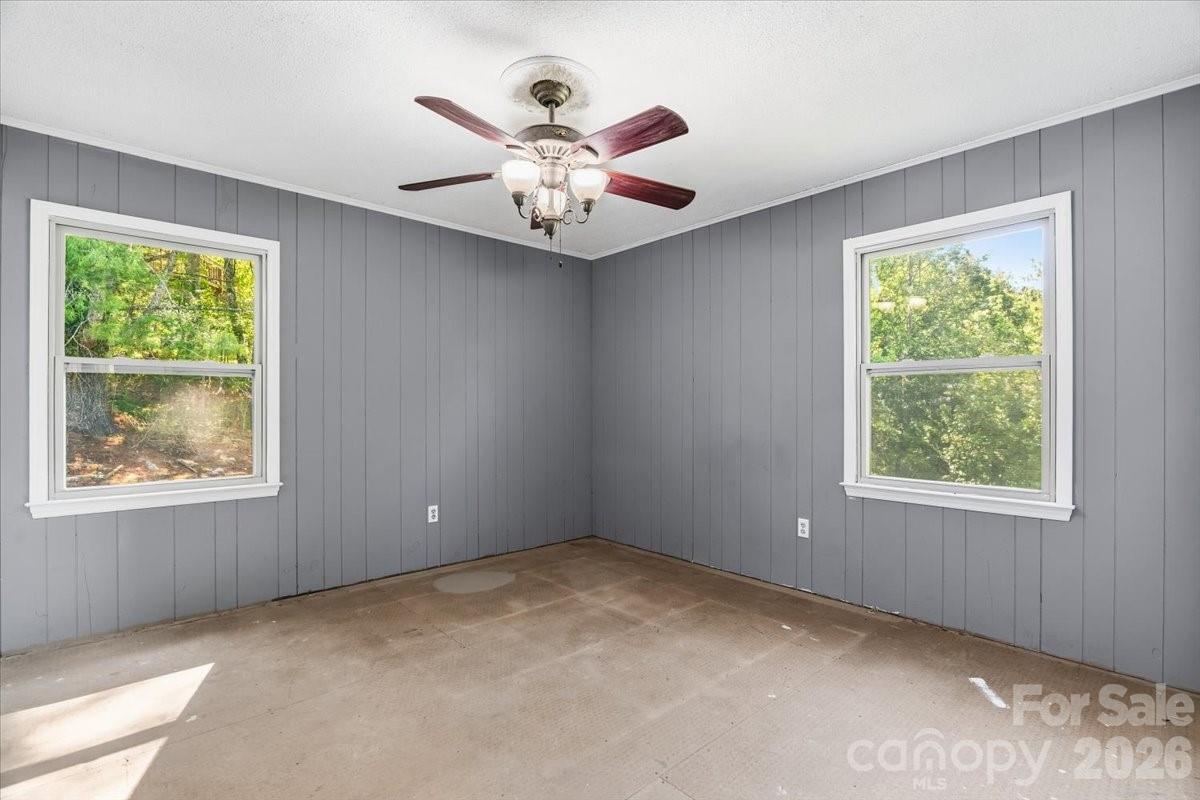 14 Jack Sullins Road — Spruce Pine