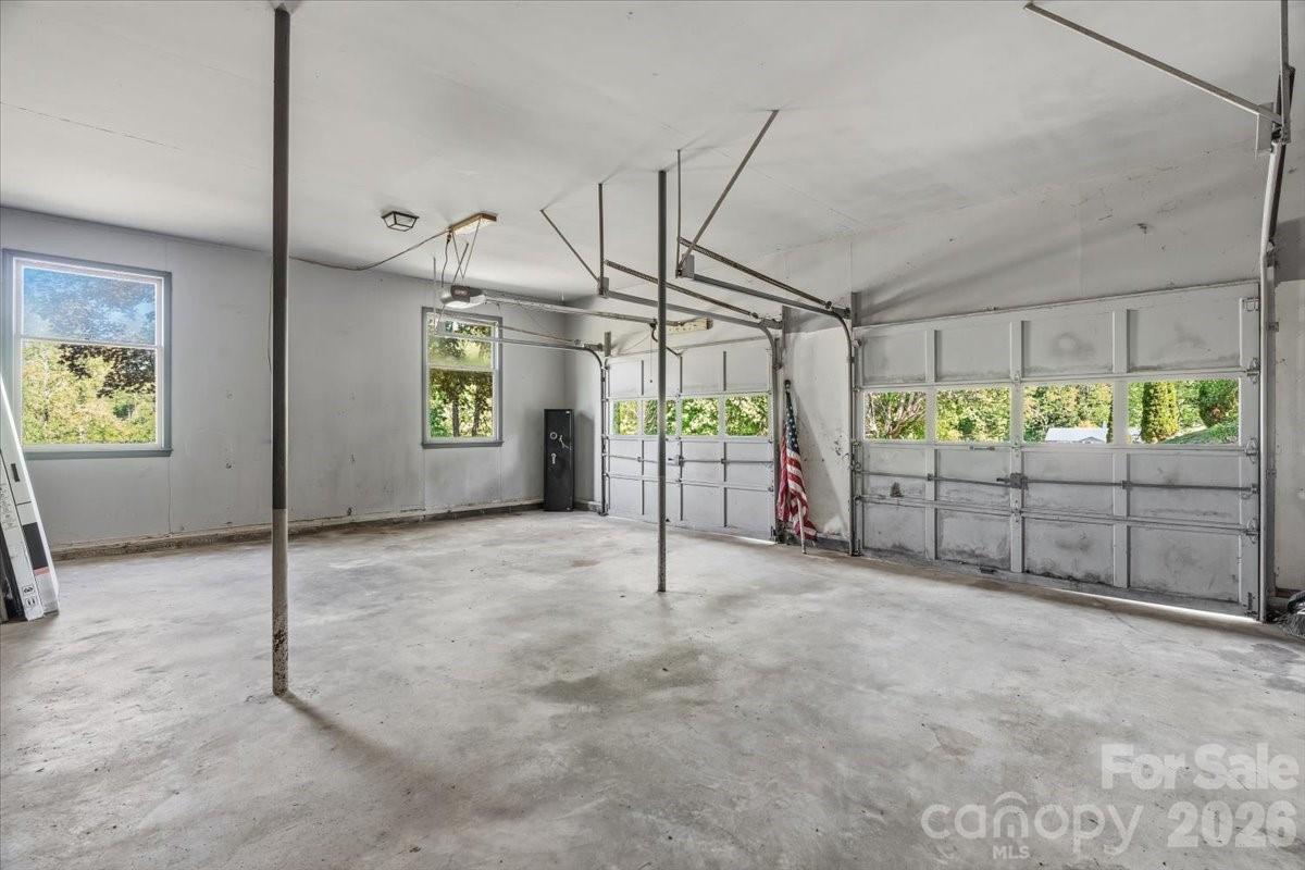 14 Jack Sullins Road — Spruce Pine