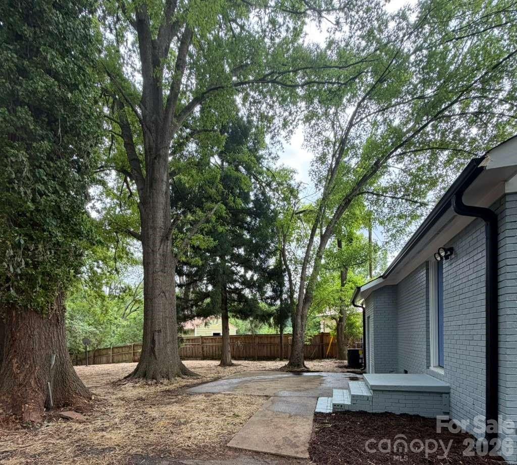 835 Ranch Street — Charlotte