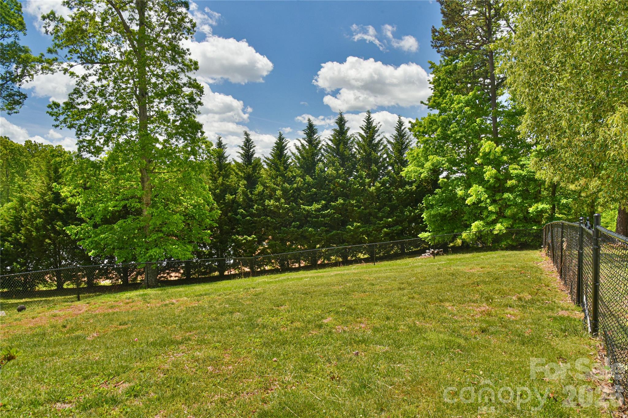 116 Kay Road — Flat Rock