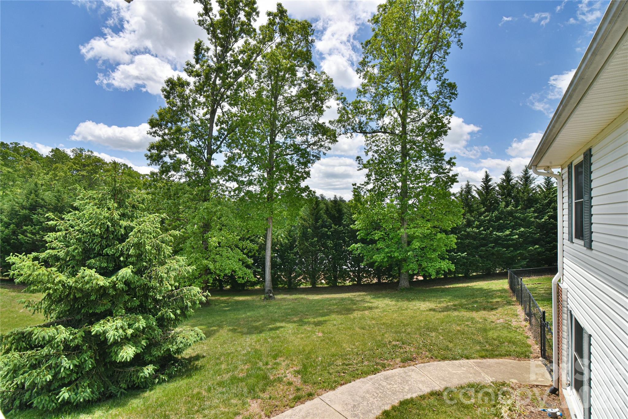 116 Kay Road — Flat Rock
