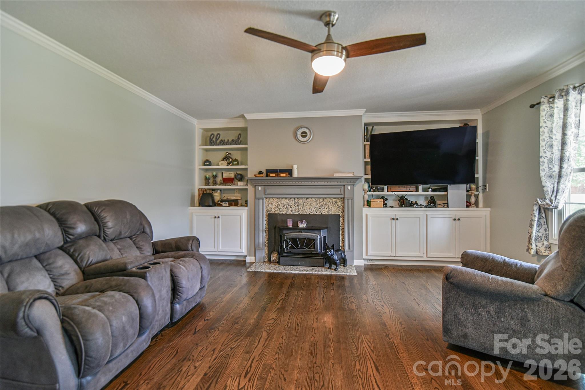 116 Kay Road — Flat Rock