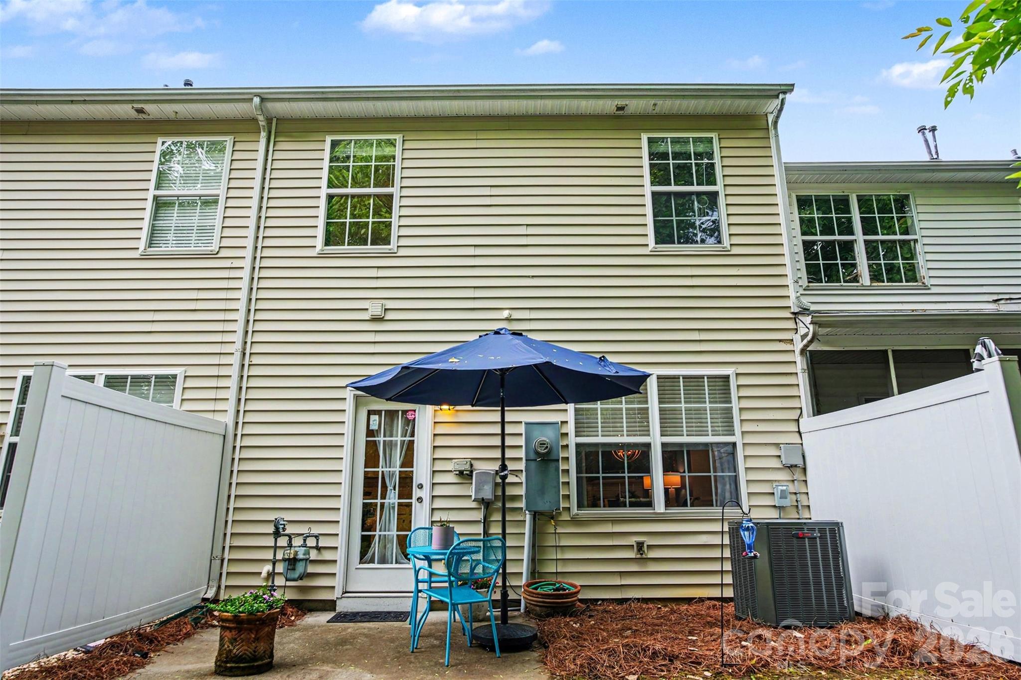 14735 Lions Paw Street — Charlotte