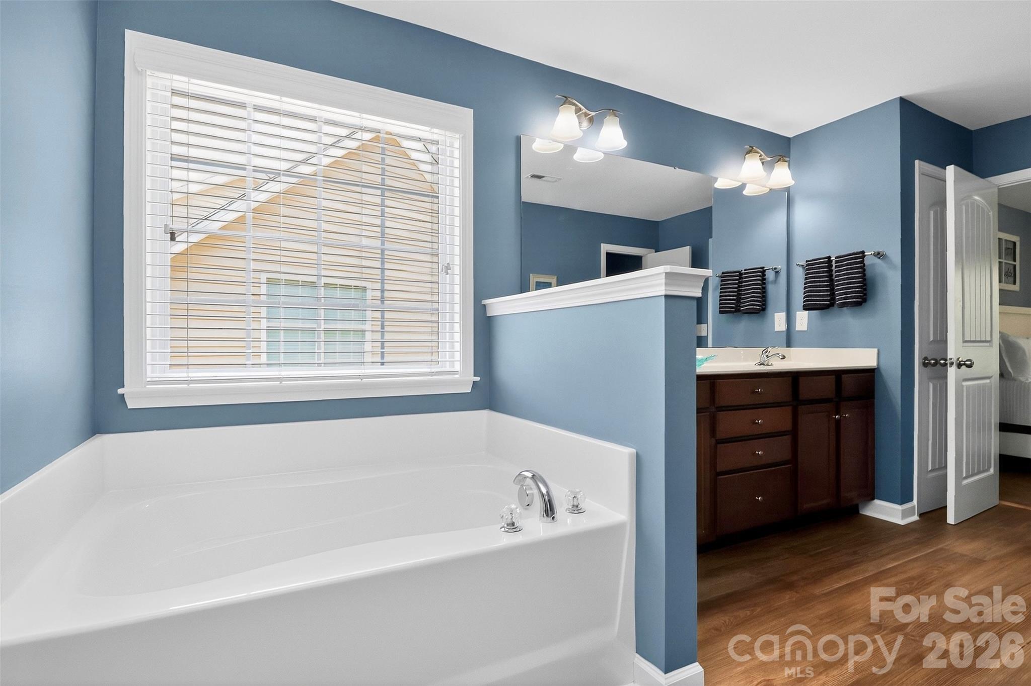 719 Fresia Drive — Tega Cay