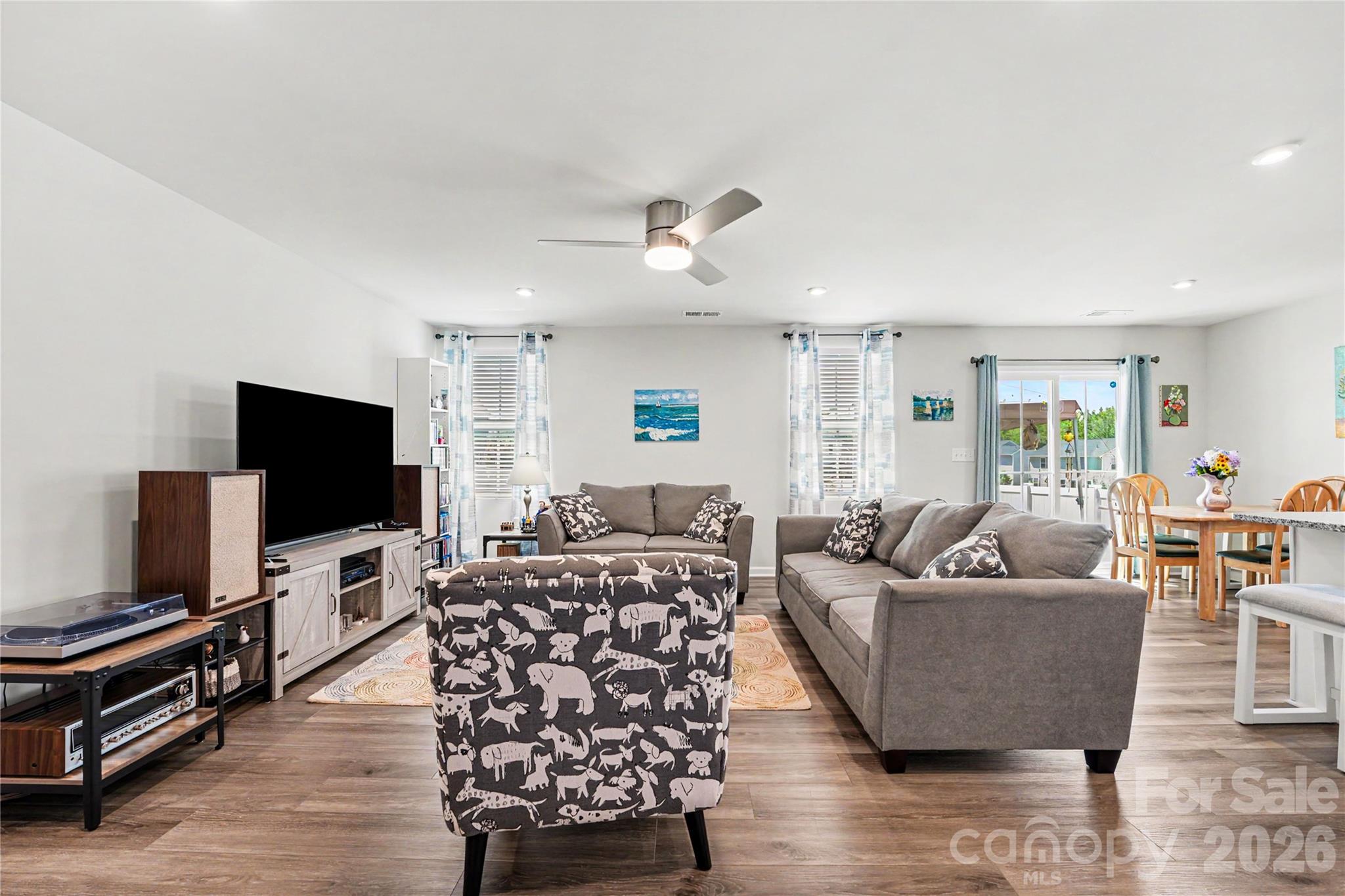 114 Weymouth Avenue — Troutman