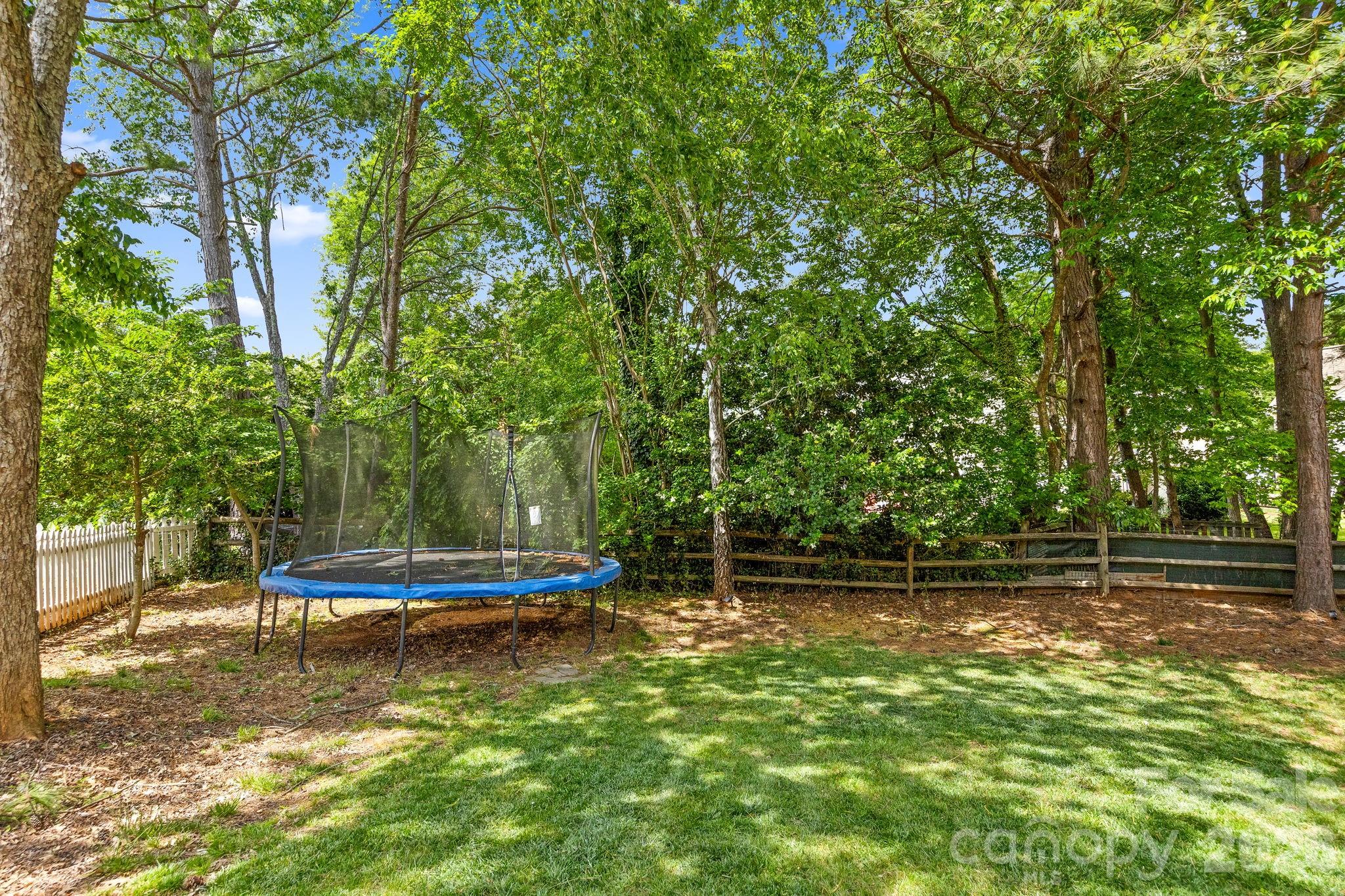 146 Comata Road — Mooresville