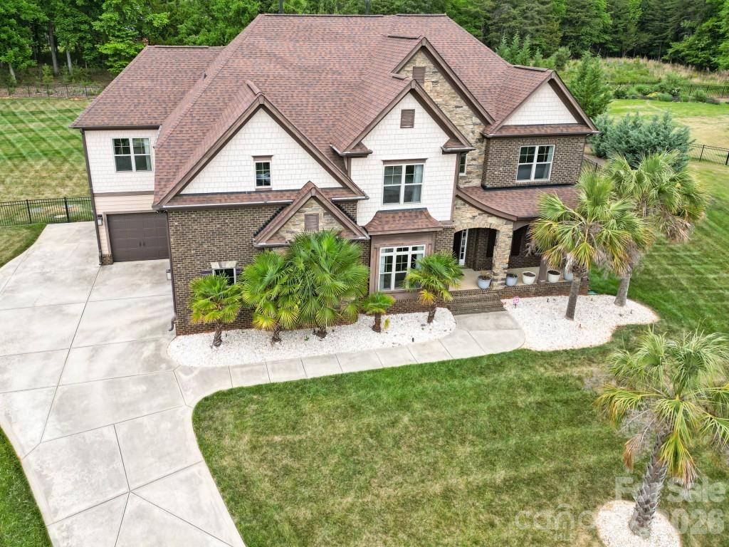 125 Leeward Shoals Lane — Mooresville