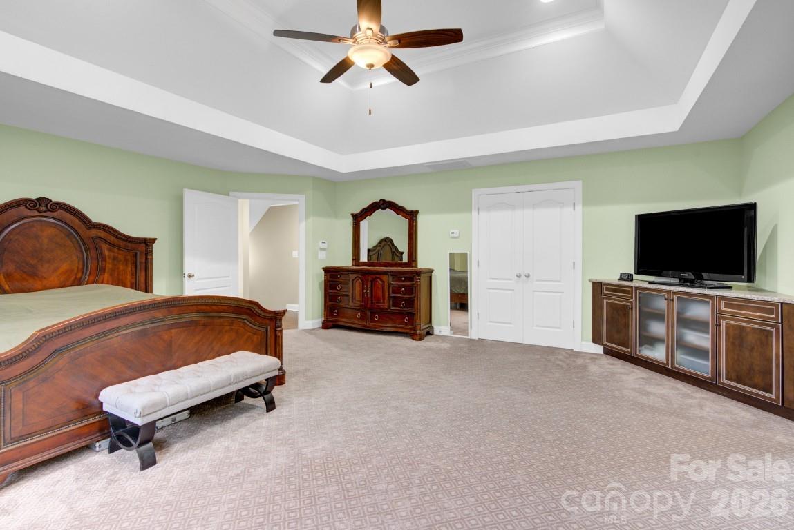 125 Leeward Shoals Lane — Mooresville